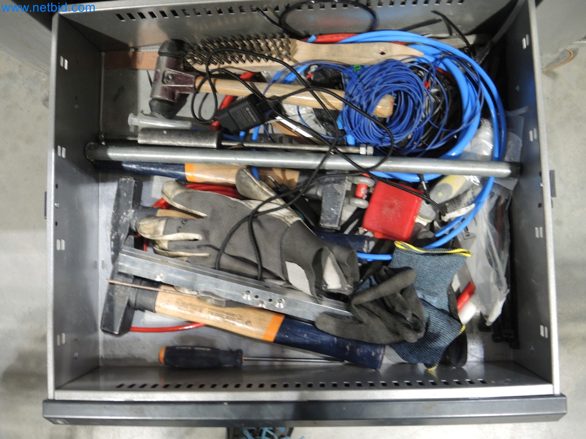 State-of-the-art production facilities for technical ceramics and PTC heating elements-10