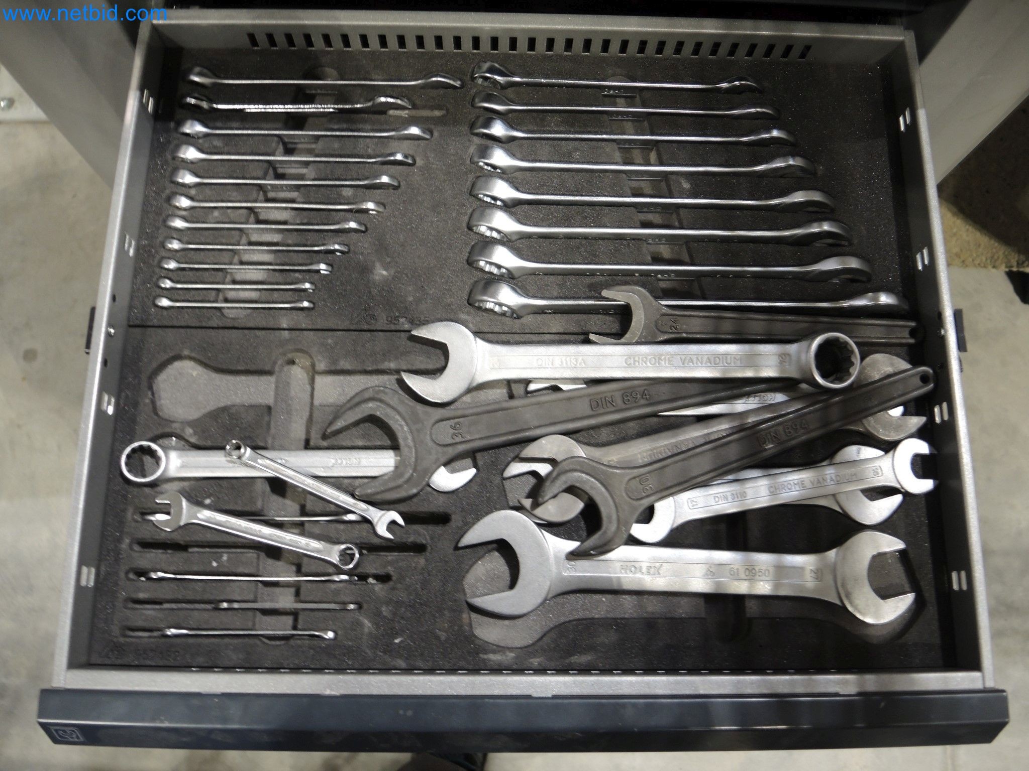 State-of-the-art production facilities for technical ceramics and PTC heating elements-5