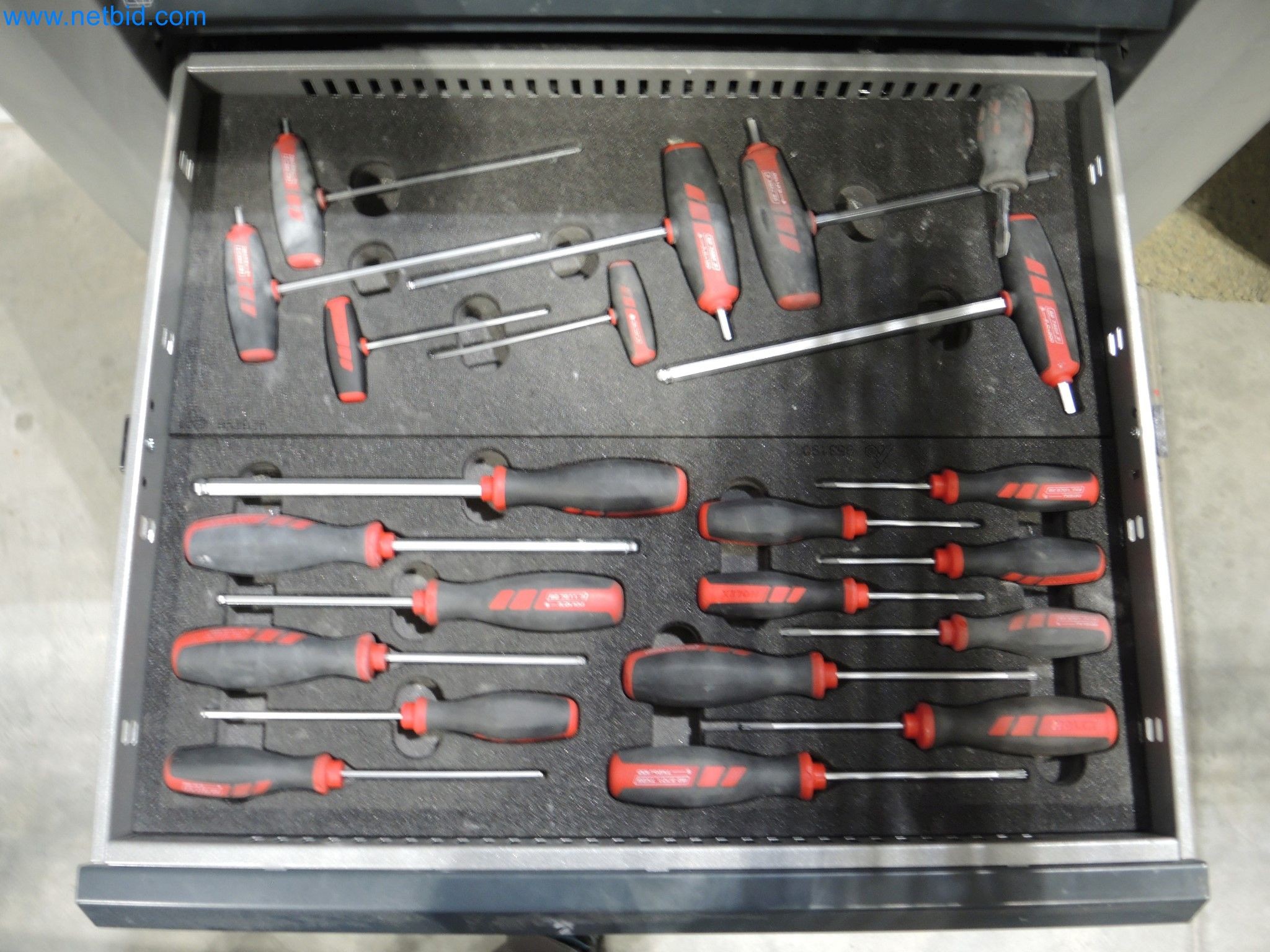 State-of-the-art production facilities for technical ceramics and PTC heating elements-6