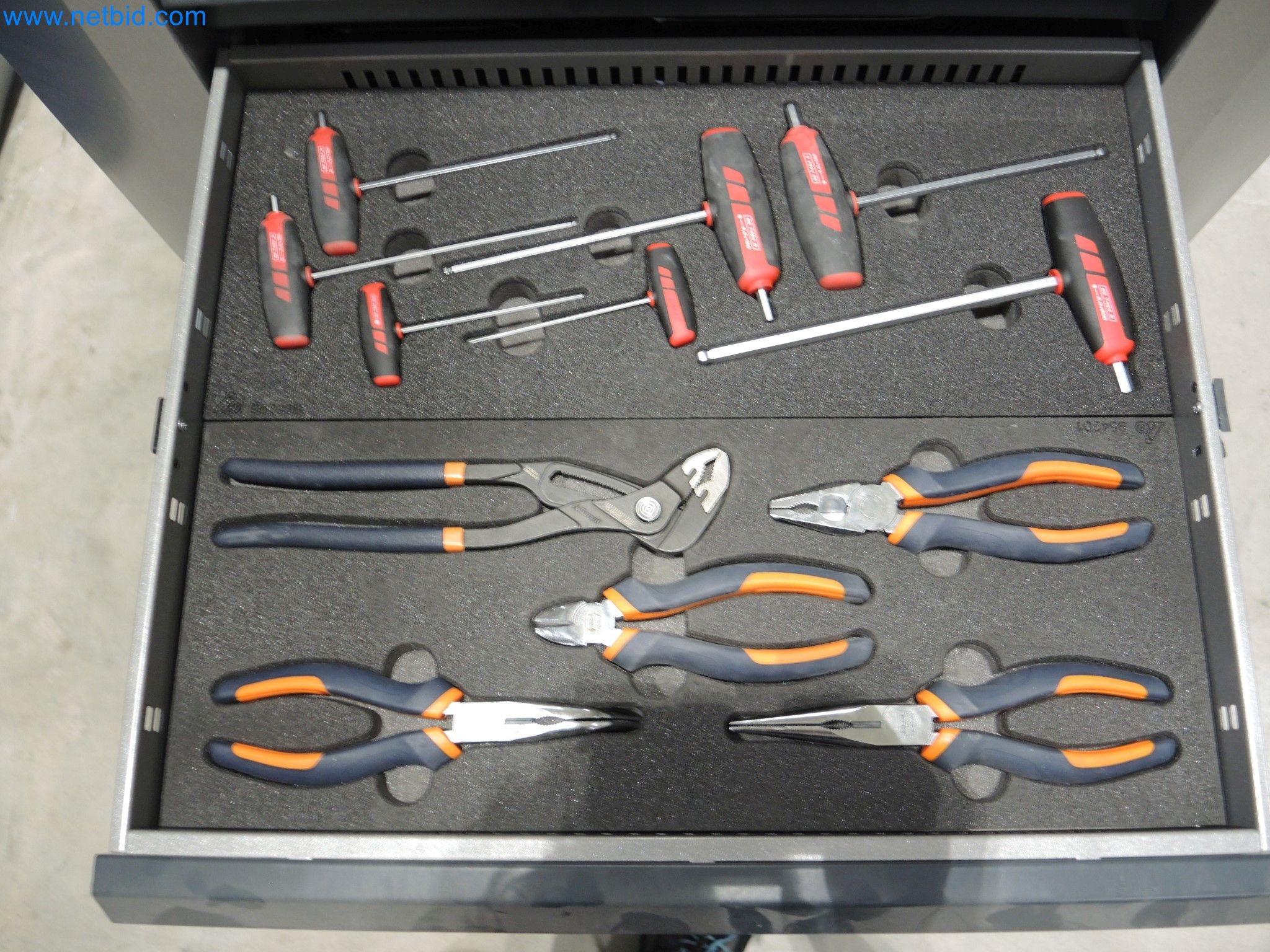 State-of-the-art production facilities for technical ceramics and PTC heating elements-4