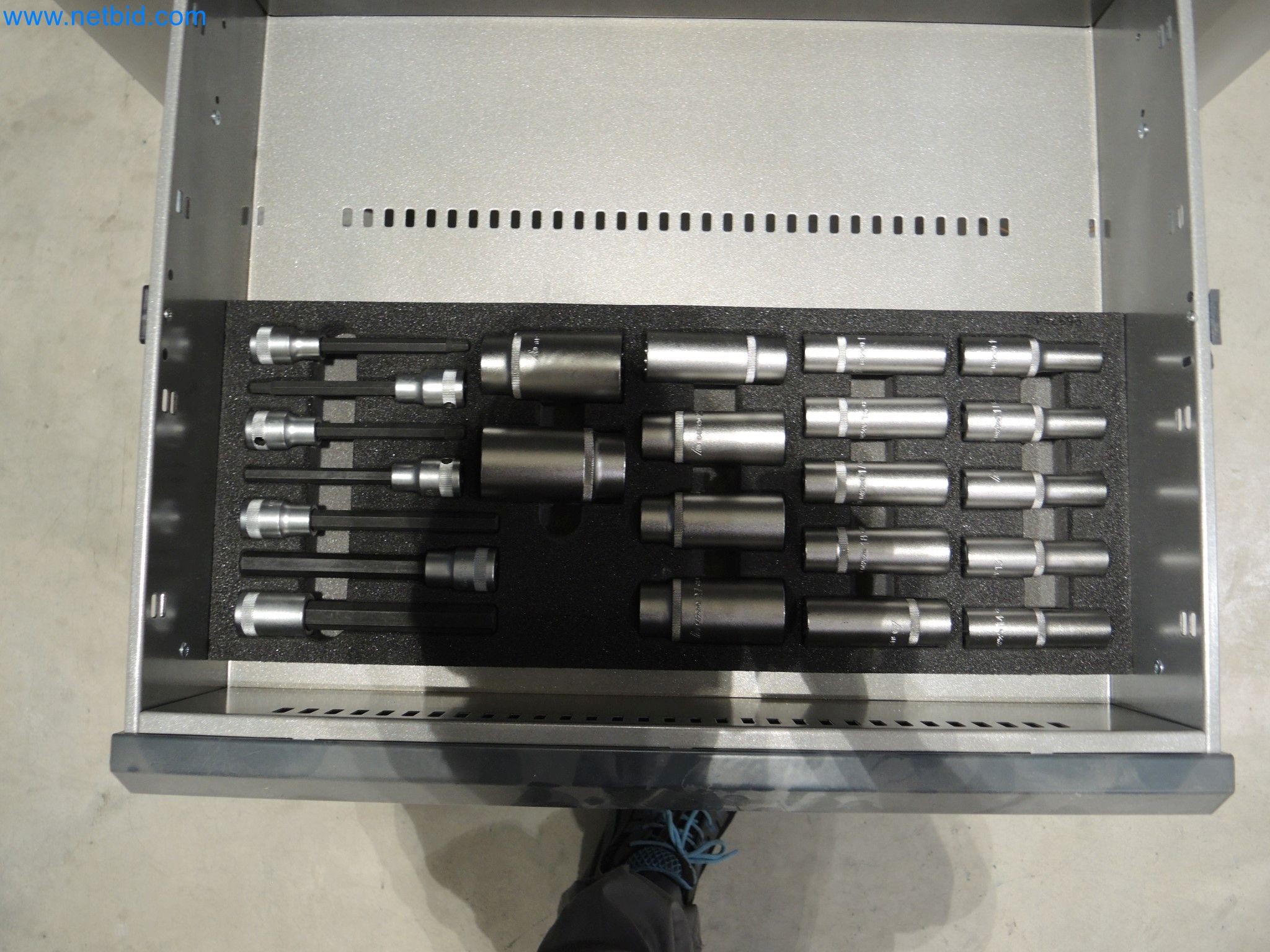 State-of-the-art production facilities for technical ceramics and PTC heating elements-6