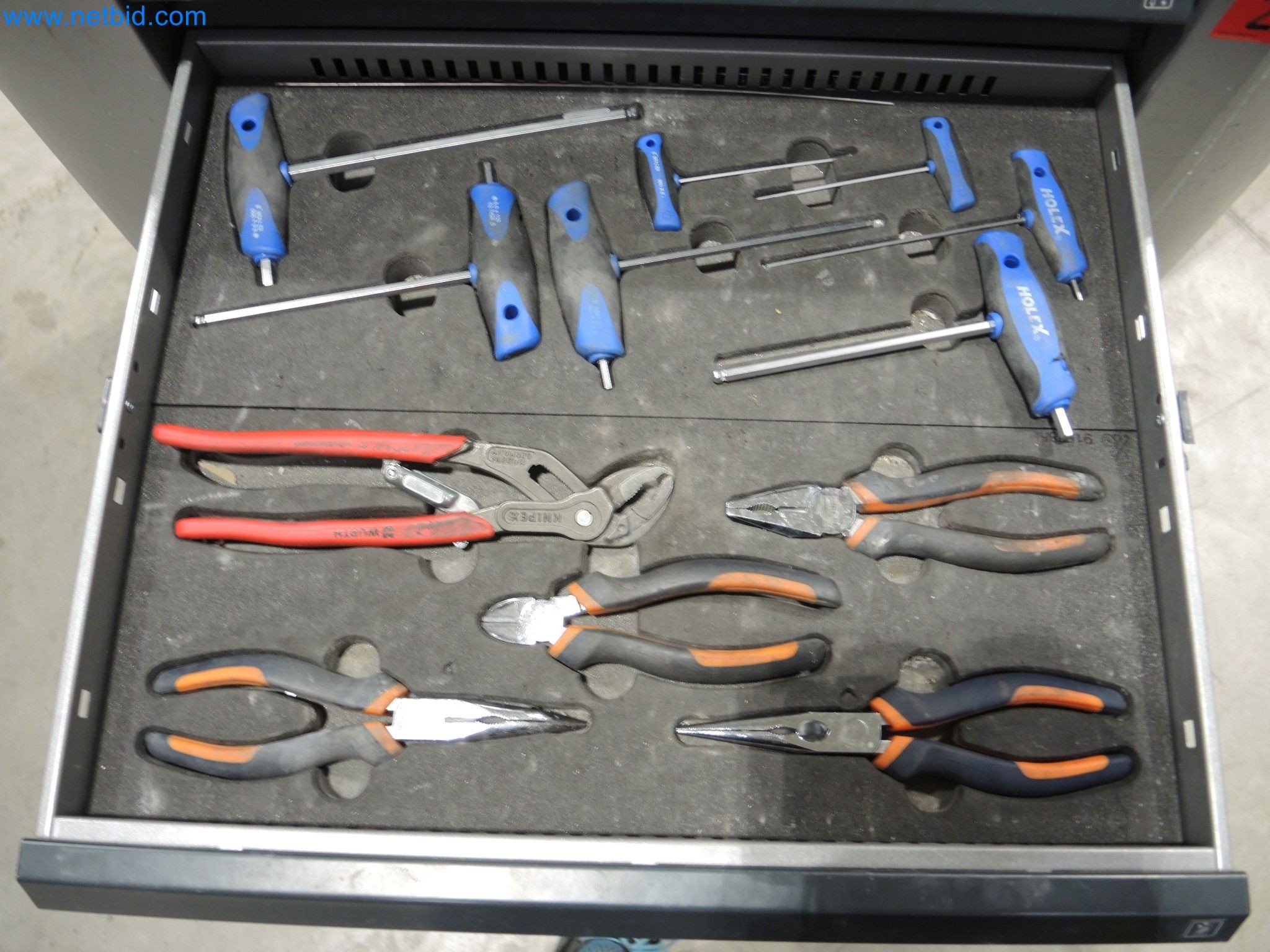 State-of-the-art production facilities for technical ceramics and PTC heating elements-5