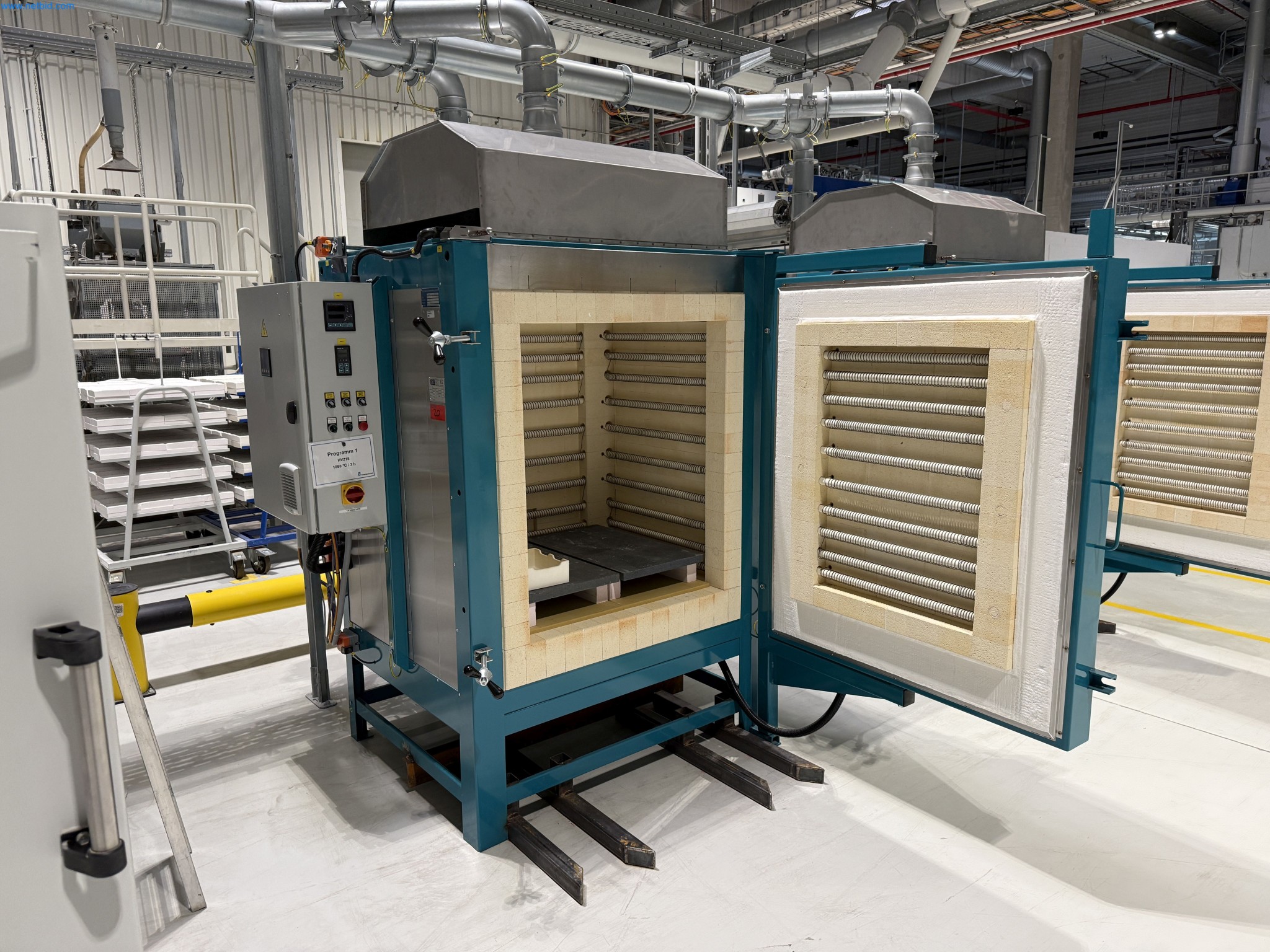 State-of-the-art production facilities for technical ceramics and PTC heating elements-1