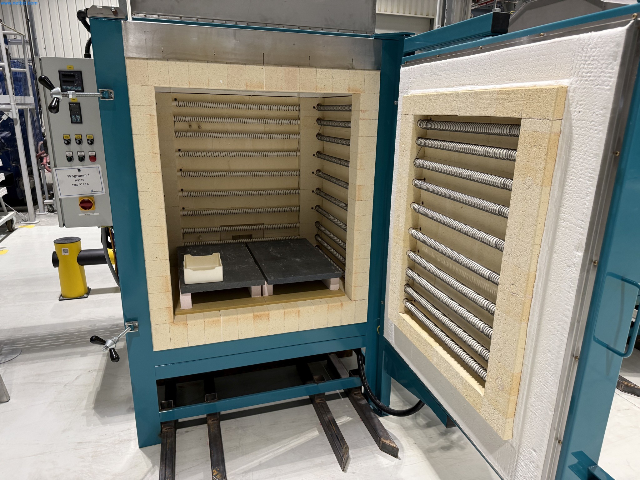 State-of-the-art production facilities for technical ceramics and PTC heating elements-2