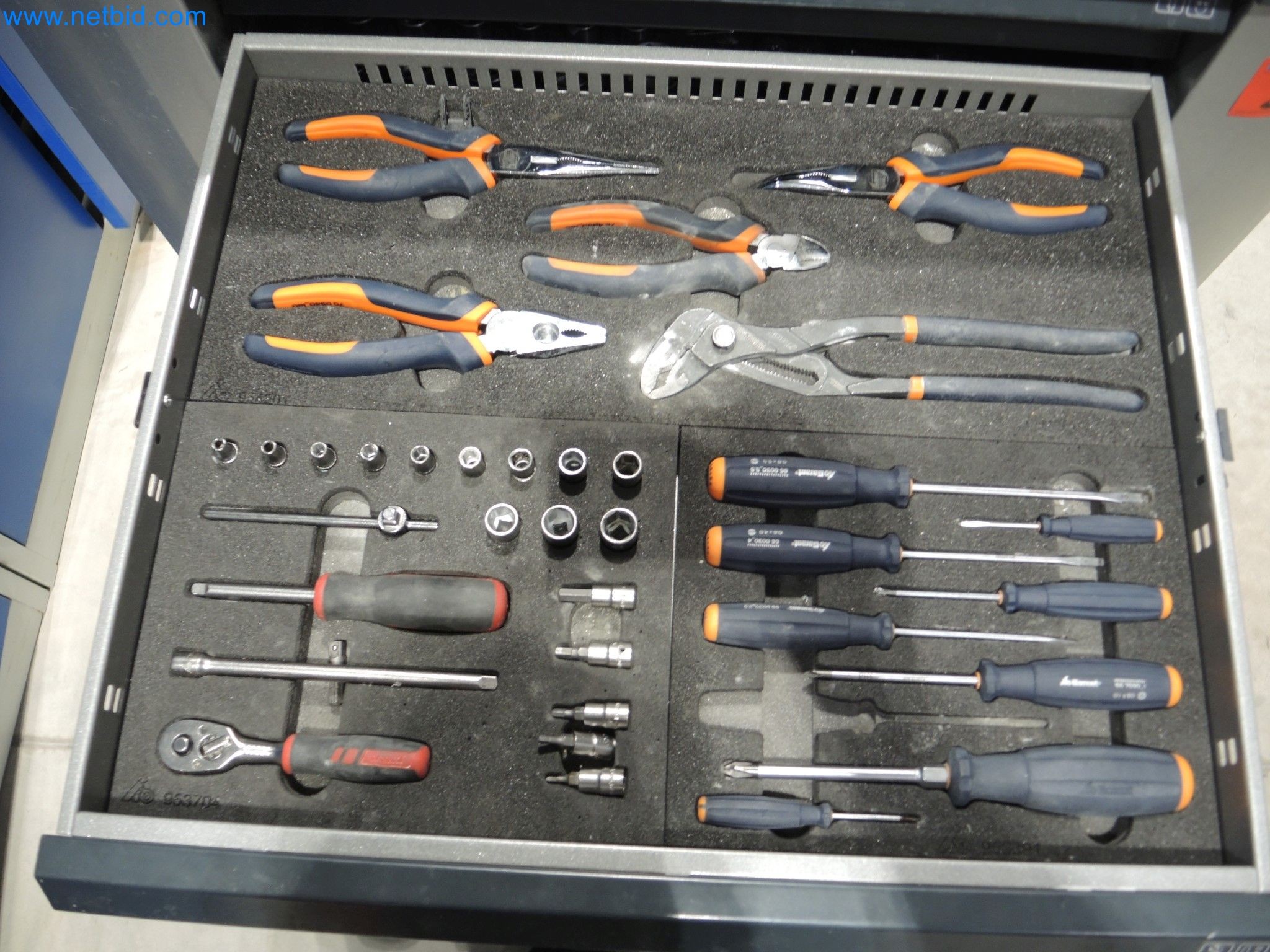 State-of-the-art production facilities for technical ceramics and PTC heating elements-4