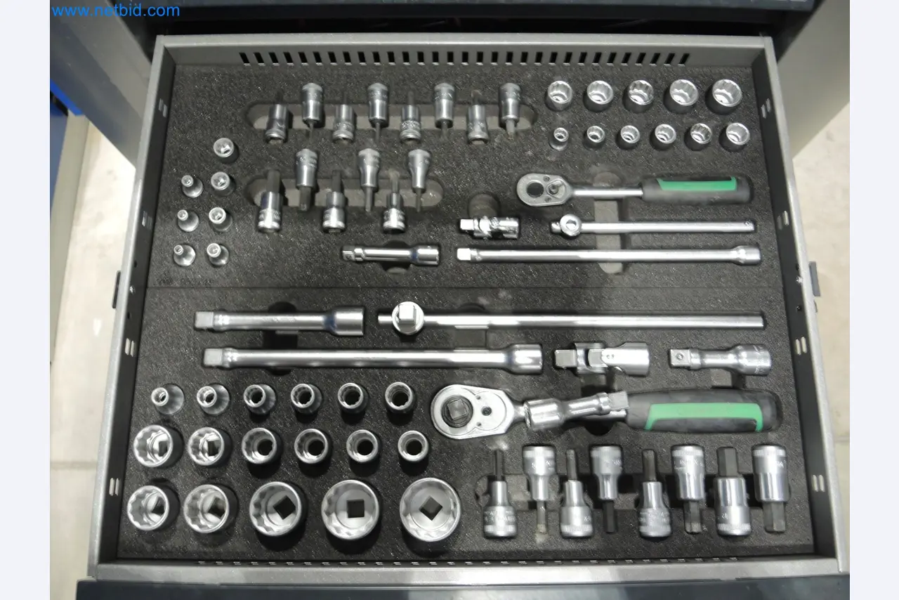 State-of-the-art production facilities for technical ceramics and PTC heating elements-5