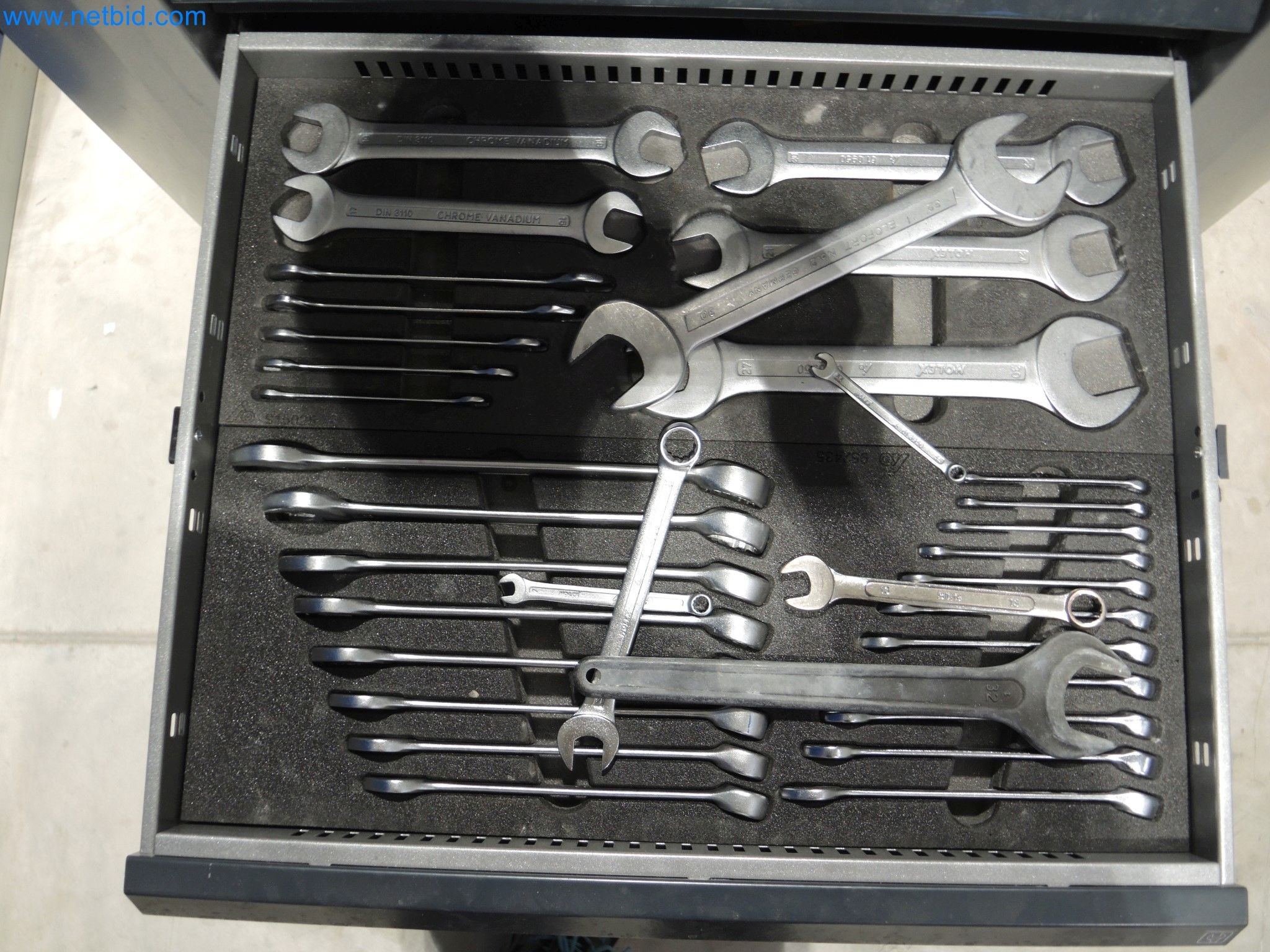 State-of-the-art production facilities for technical ceramics and PTC heating elements-7