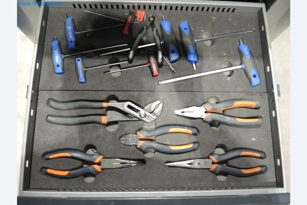 State-of-the-art production facilities for technical ceramics and PTC heating elements-5
