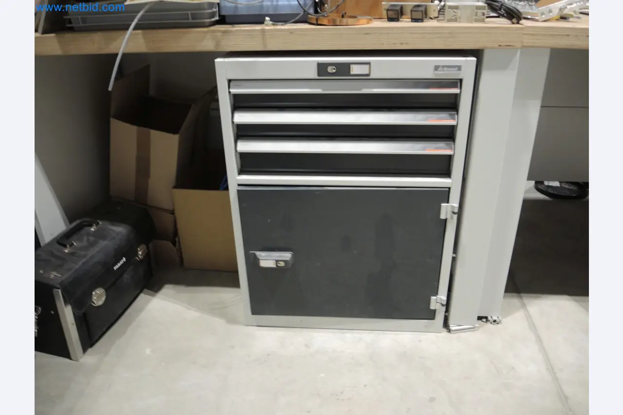 State-of-the-art production facilities for technical ceramics and PTC heating elements-7