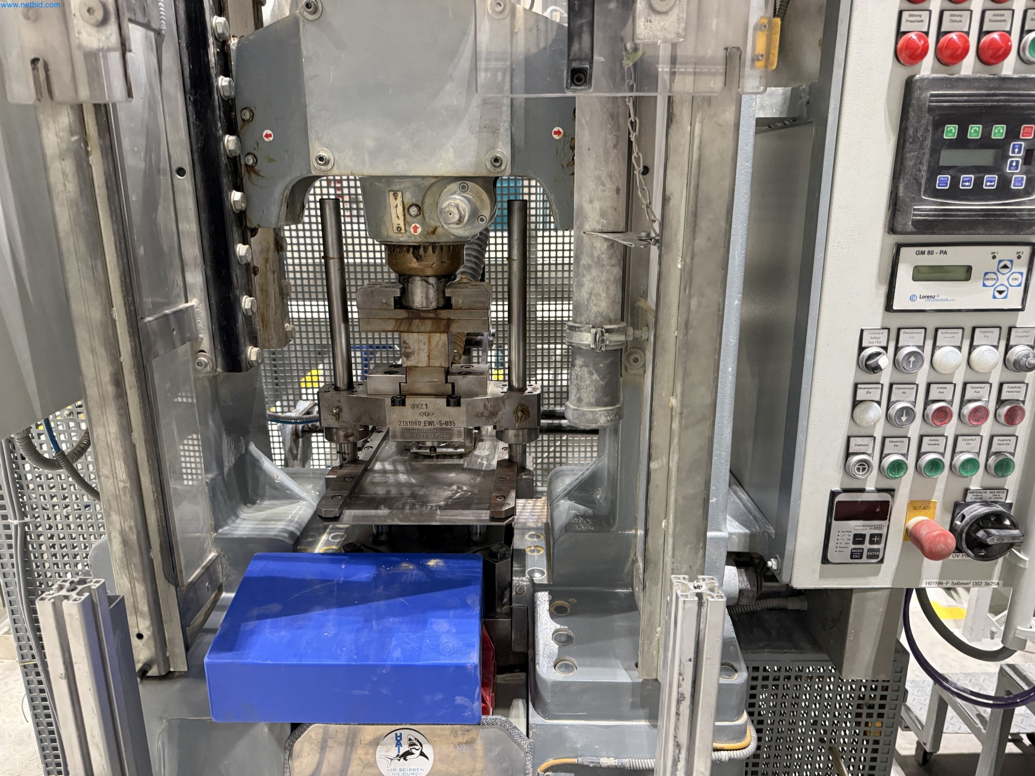 State-of-the-art production facilities for technical ceramics and PTC heating elements-3