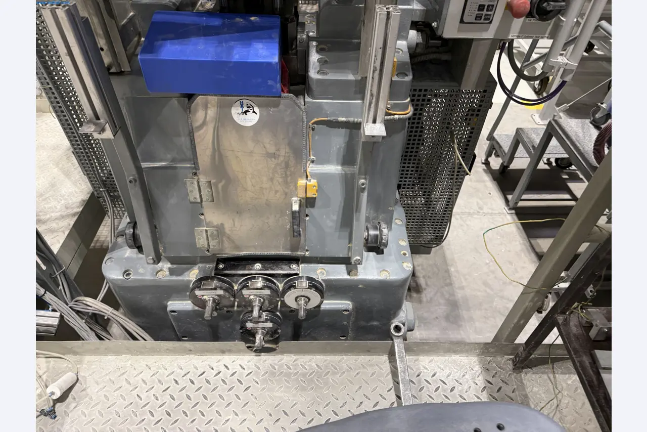 State-of-the-art production facilities for technical ceramics and PTC heating elements-5