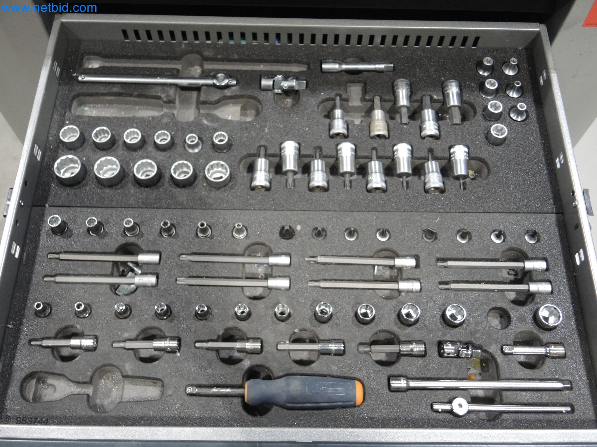 State-of-the-art production facilities for technical ceramics and PTC heating elements-4