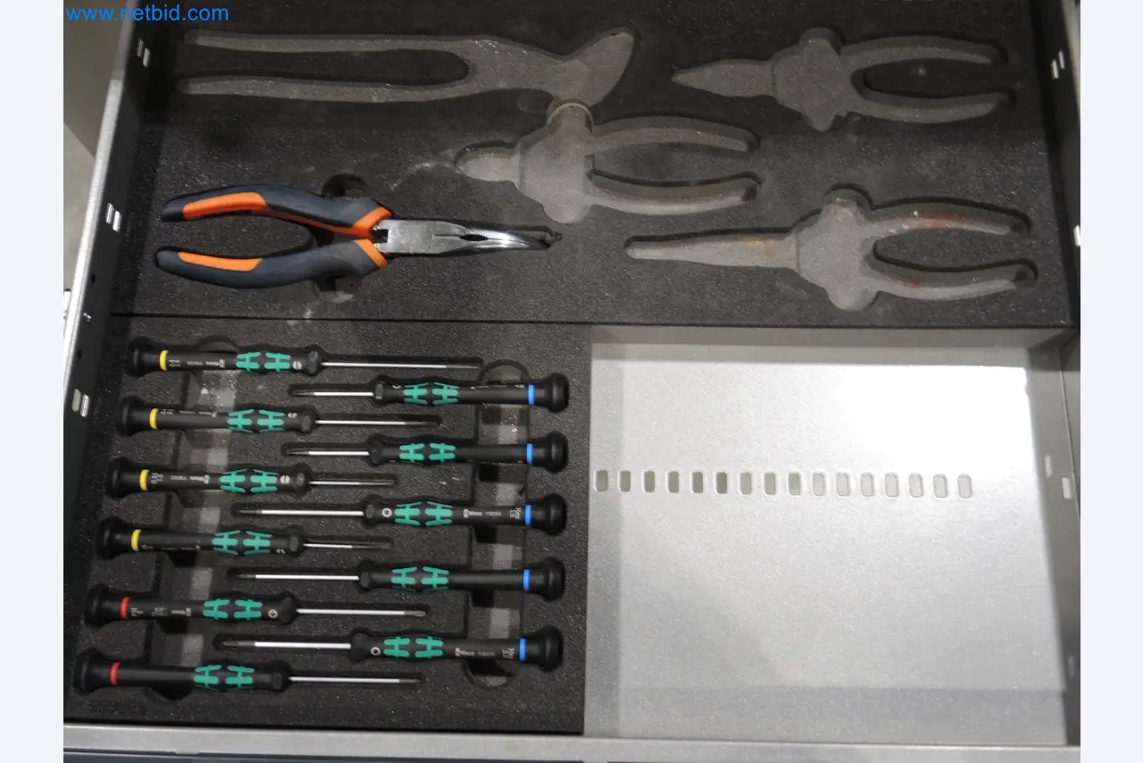 State-of-the-art production facilities for technical ceramics and PTC heating elements-5