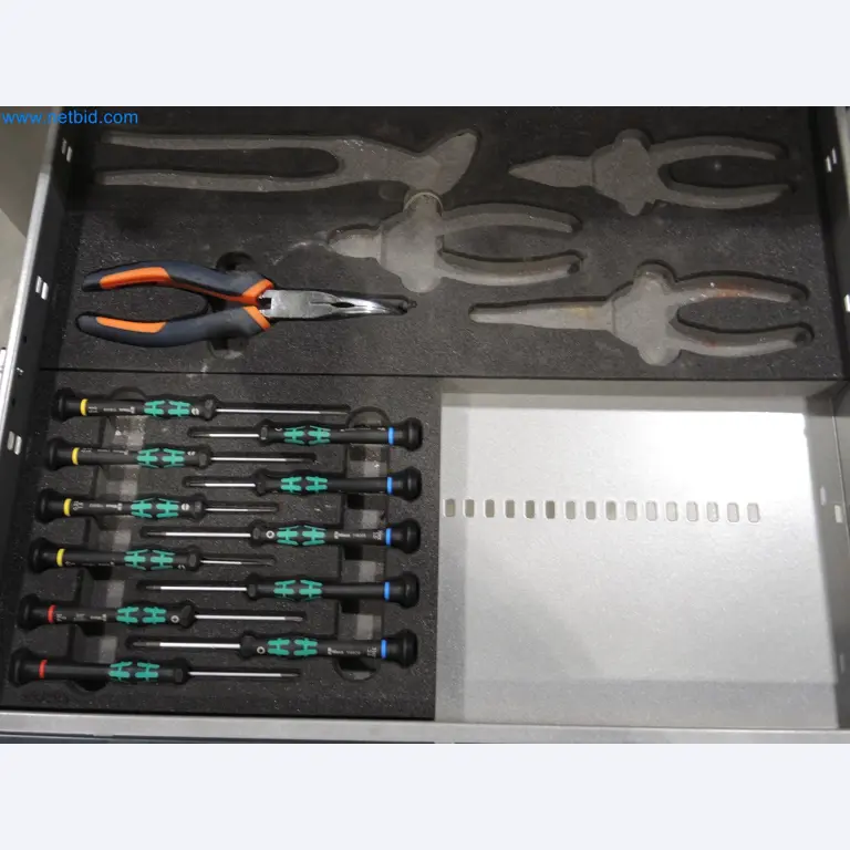 State-of-the-art production facilities for technical ceramics and PTC heating elements-5