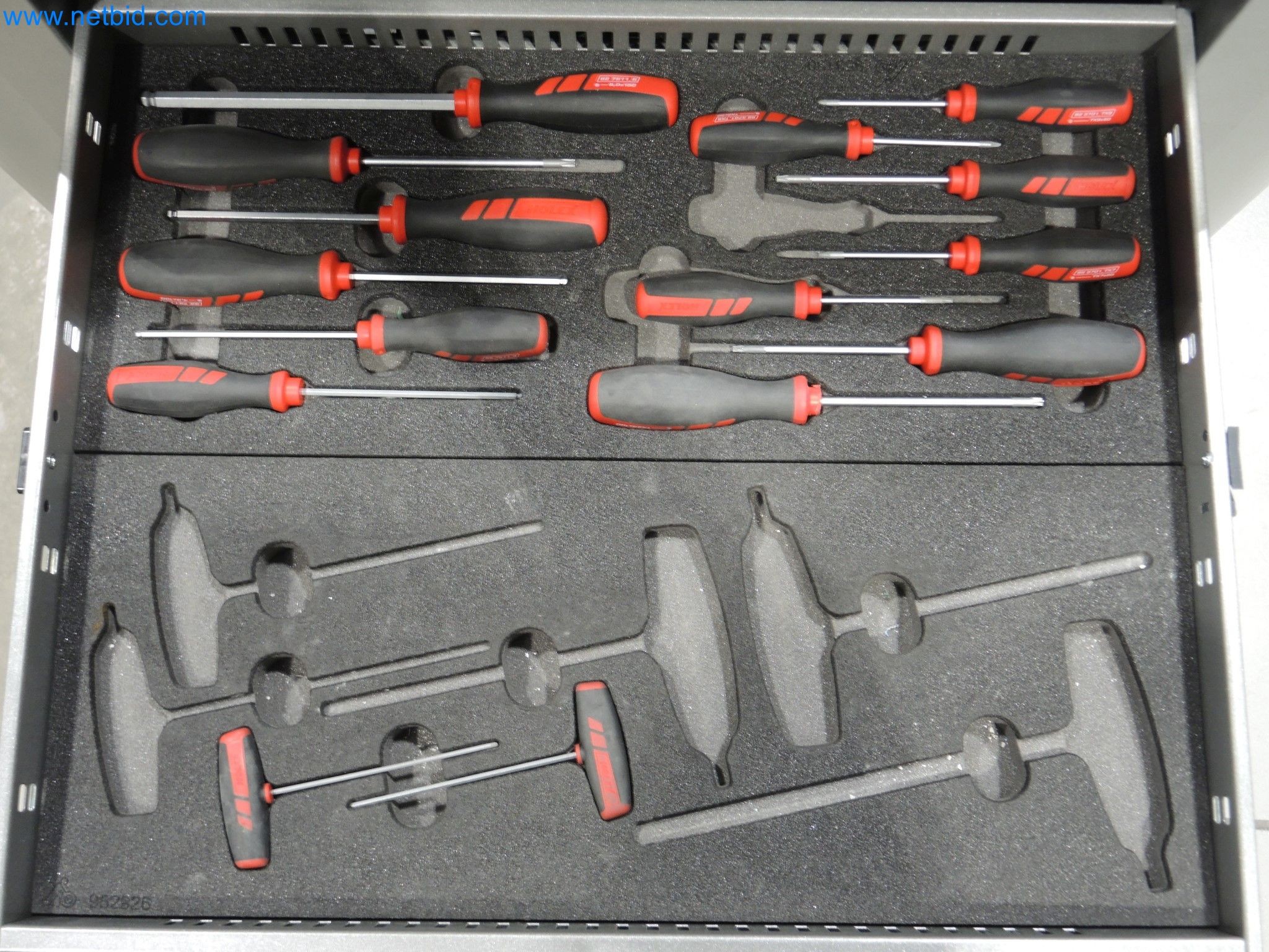 State-of-the-art production facilities for technical ceramics and PTC heating elements-7