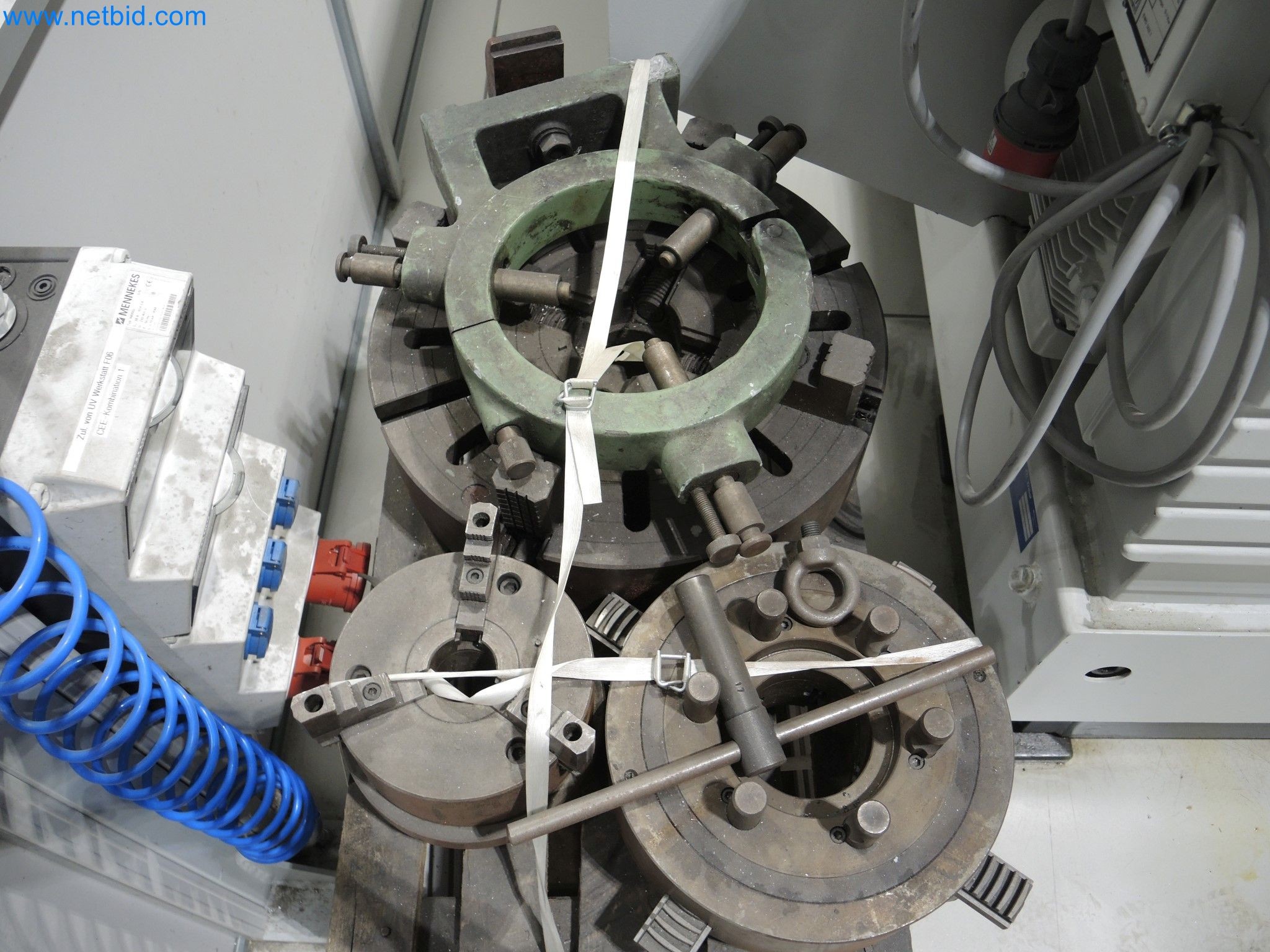 State-of-the-art production facilities for technical ceramics and PTC heating elements-9