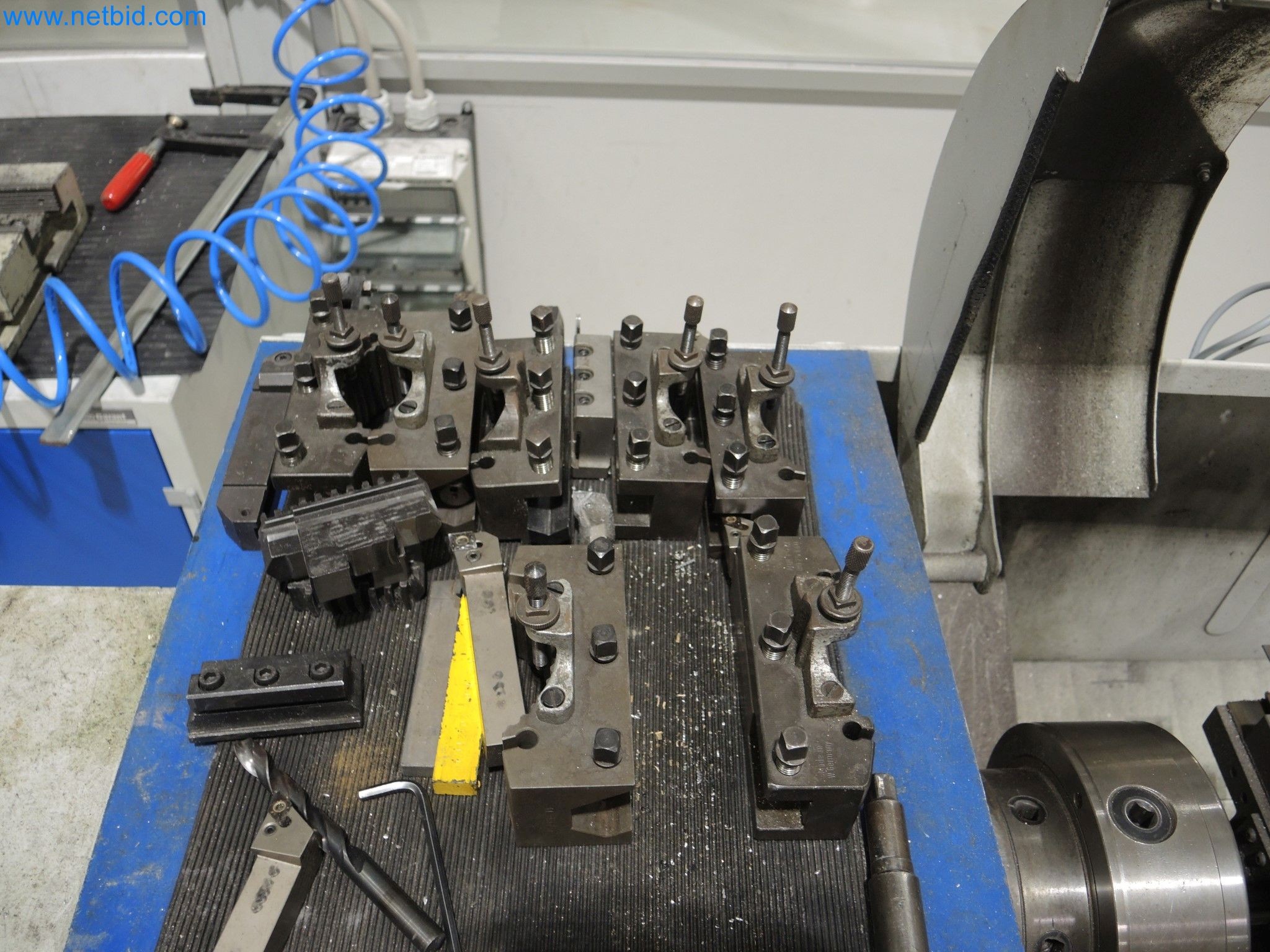 State-of-the-art production facilities for technical ceramics and PTC heating elements-7