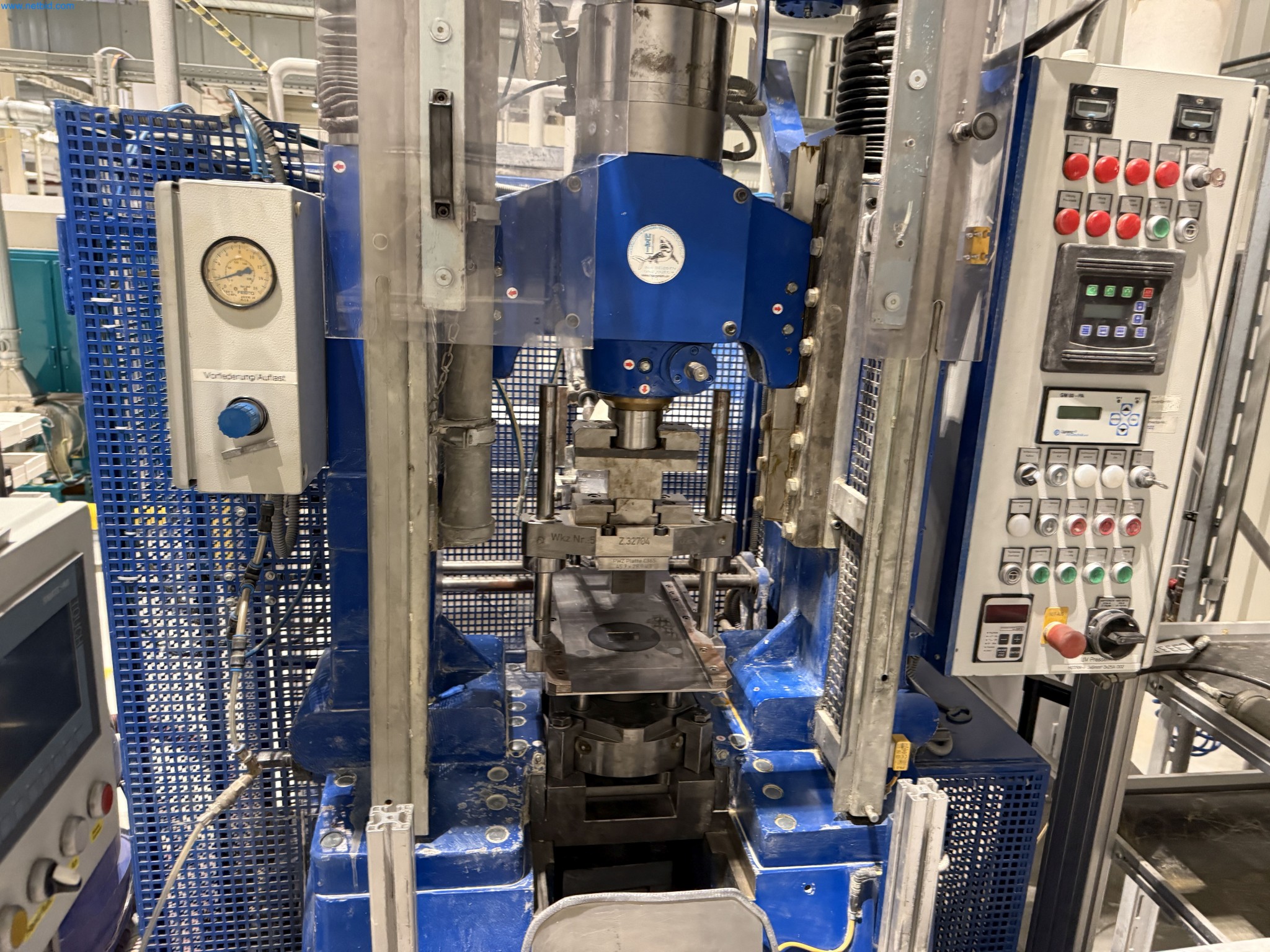 State-of-the-art production facilities for technical ceramics and PTC heating elements-2
