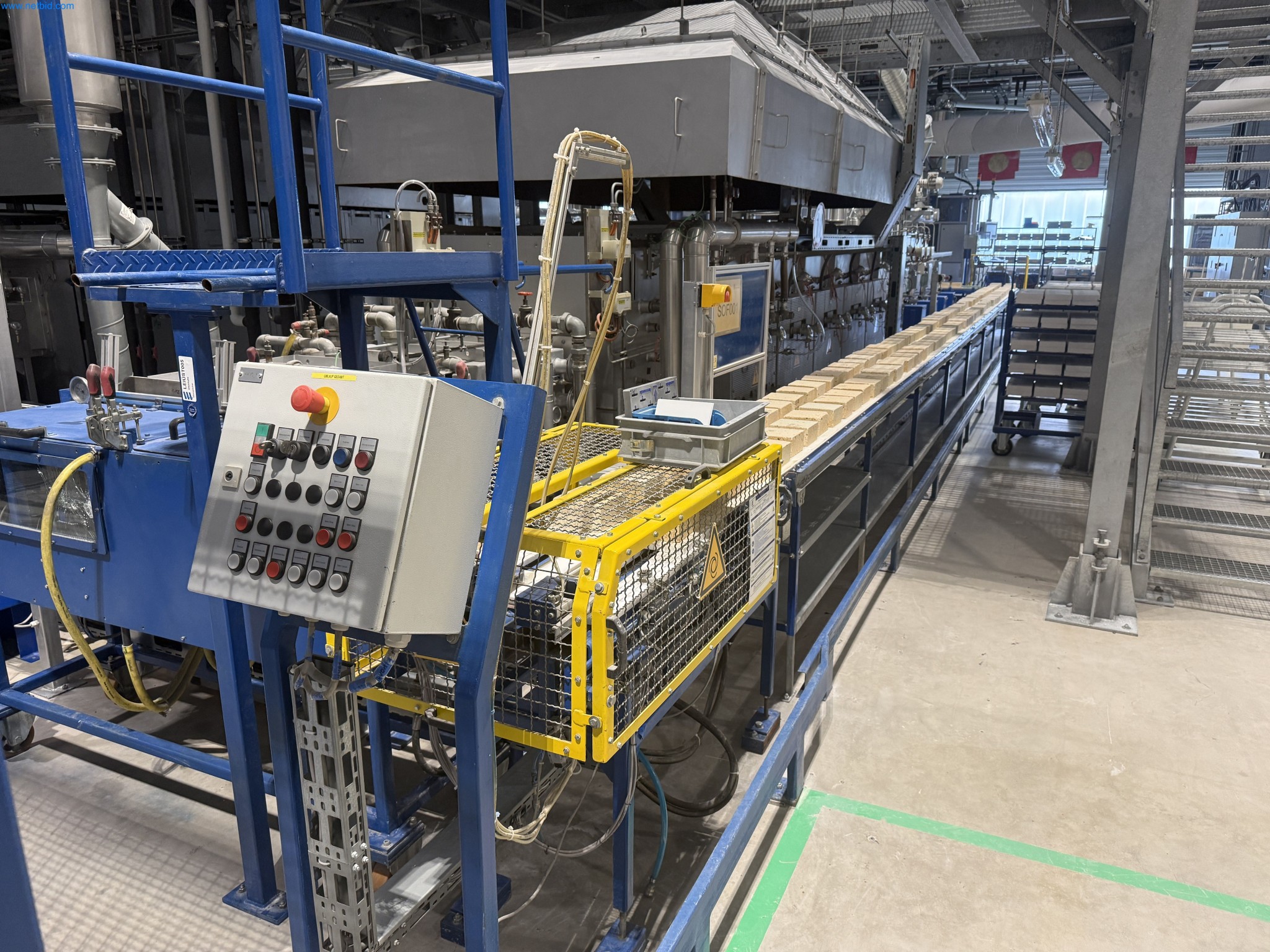 State-of-the-art production facilities for technical ceramics and PTC heating elements-12