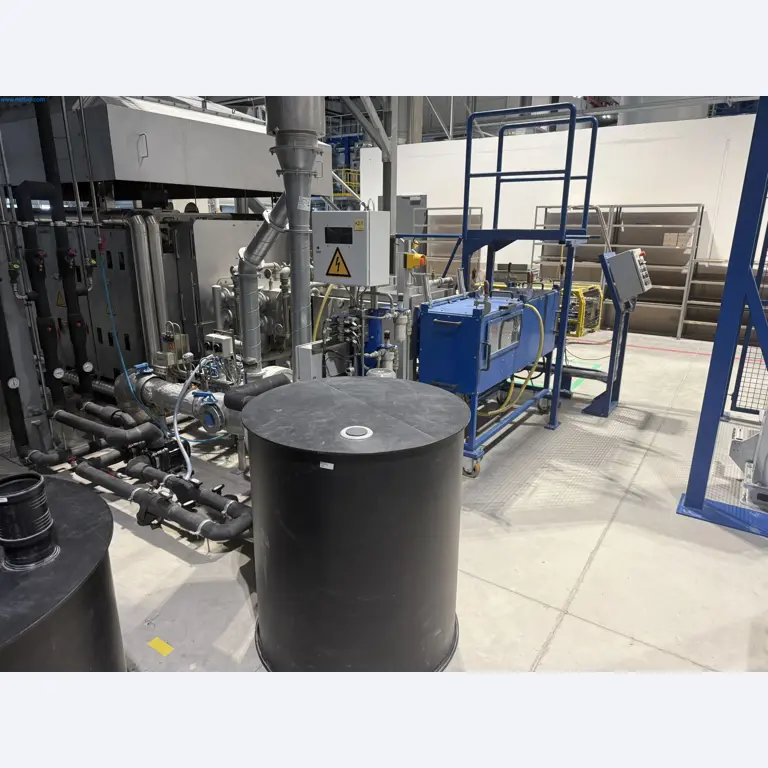 State-of-the-art production facilities for technical ceramics and PTC heating elements-9