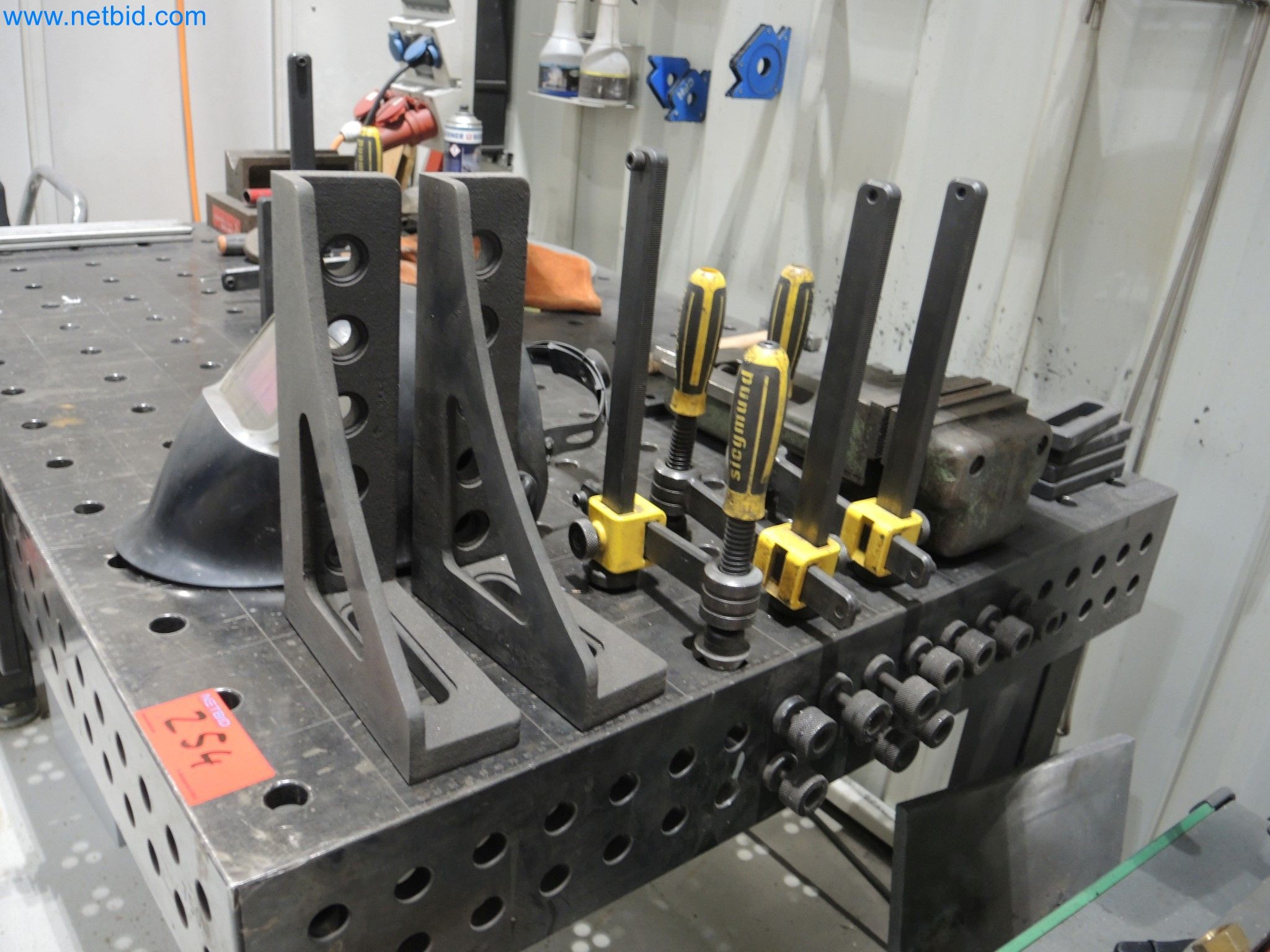 Installations de production ultramodernes pour la céramique technique et les éléments chauffants PTC-4