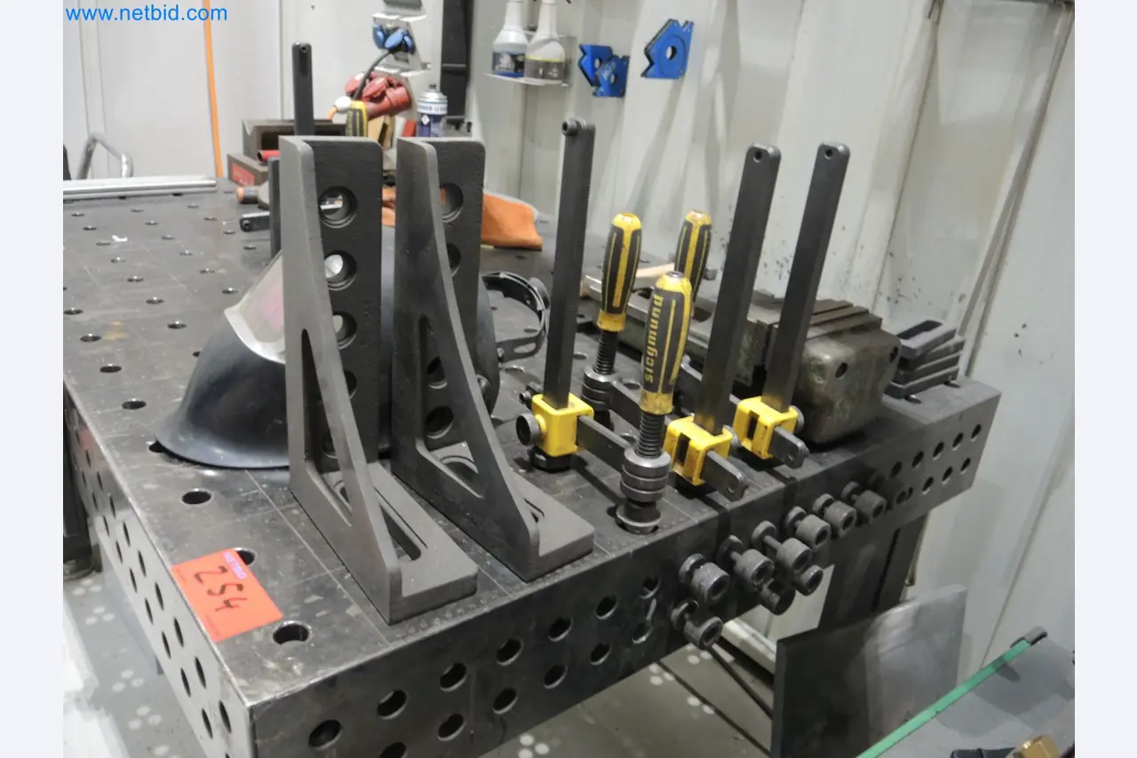 Installations de production ultramodernes pour la céramique technique et les éléments chauffants PTC-4