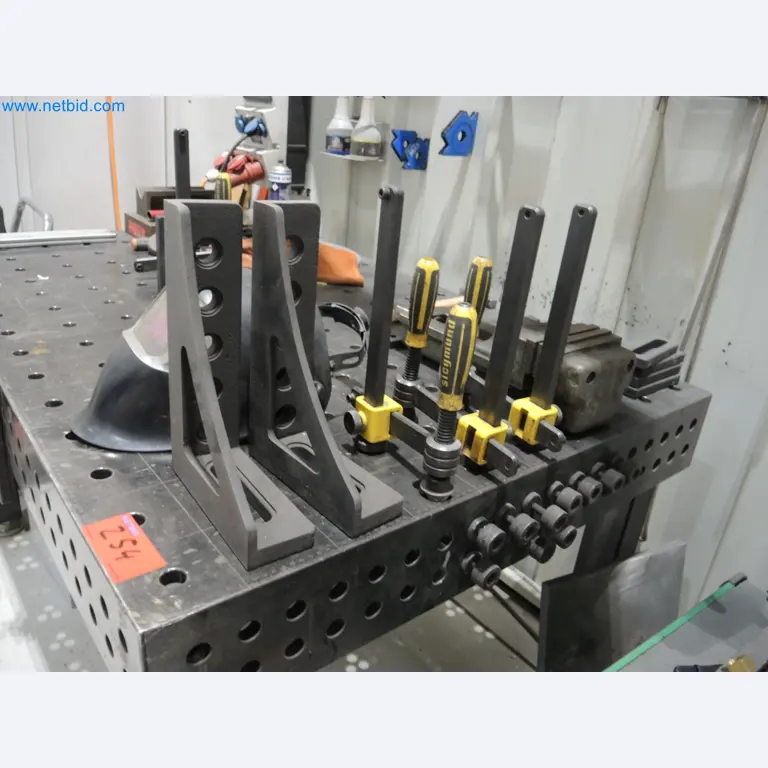 Installations de production ultramodernes pour la céramique technique et les éléments chauffants PTC-4