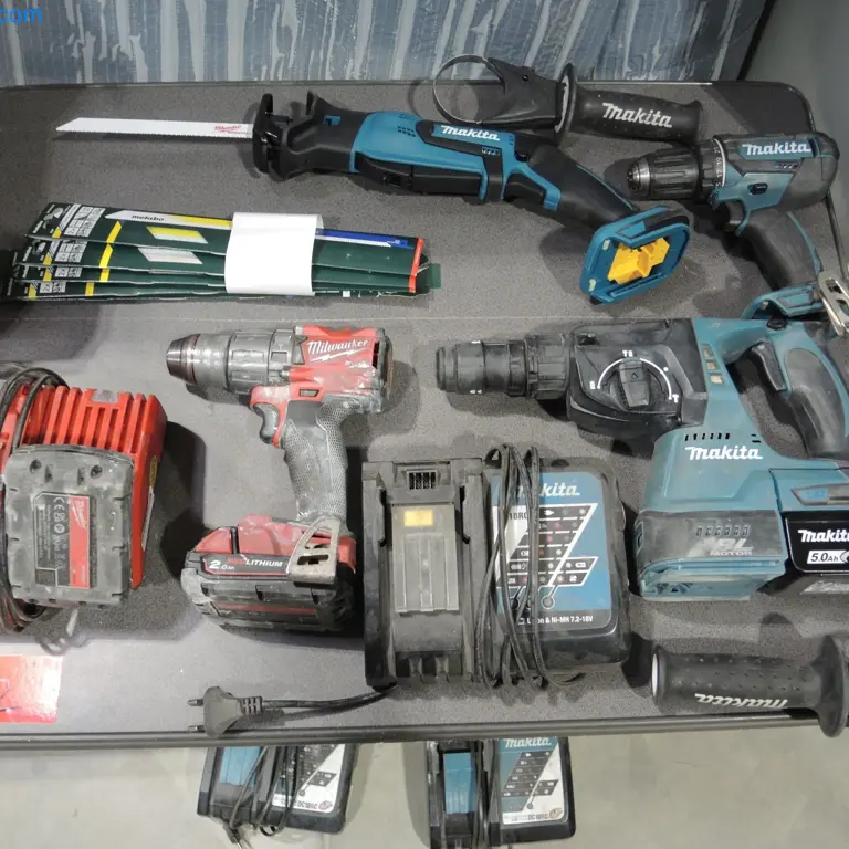 Sección de herramientas eléctricas Makita / Milwaukee