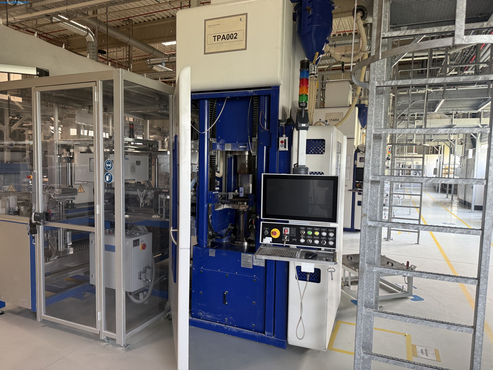 Hochmoderne Produktionsanlagen für technische Keramik und PTC-Heizelemente-19