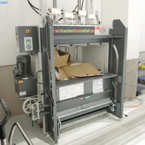 Prensa empacadora HSM V-Press 825 plus pro