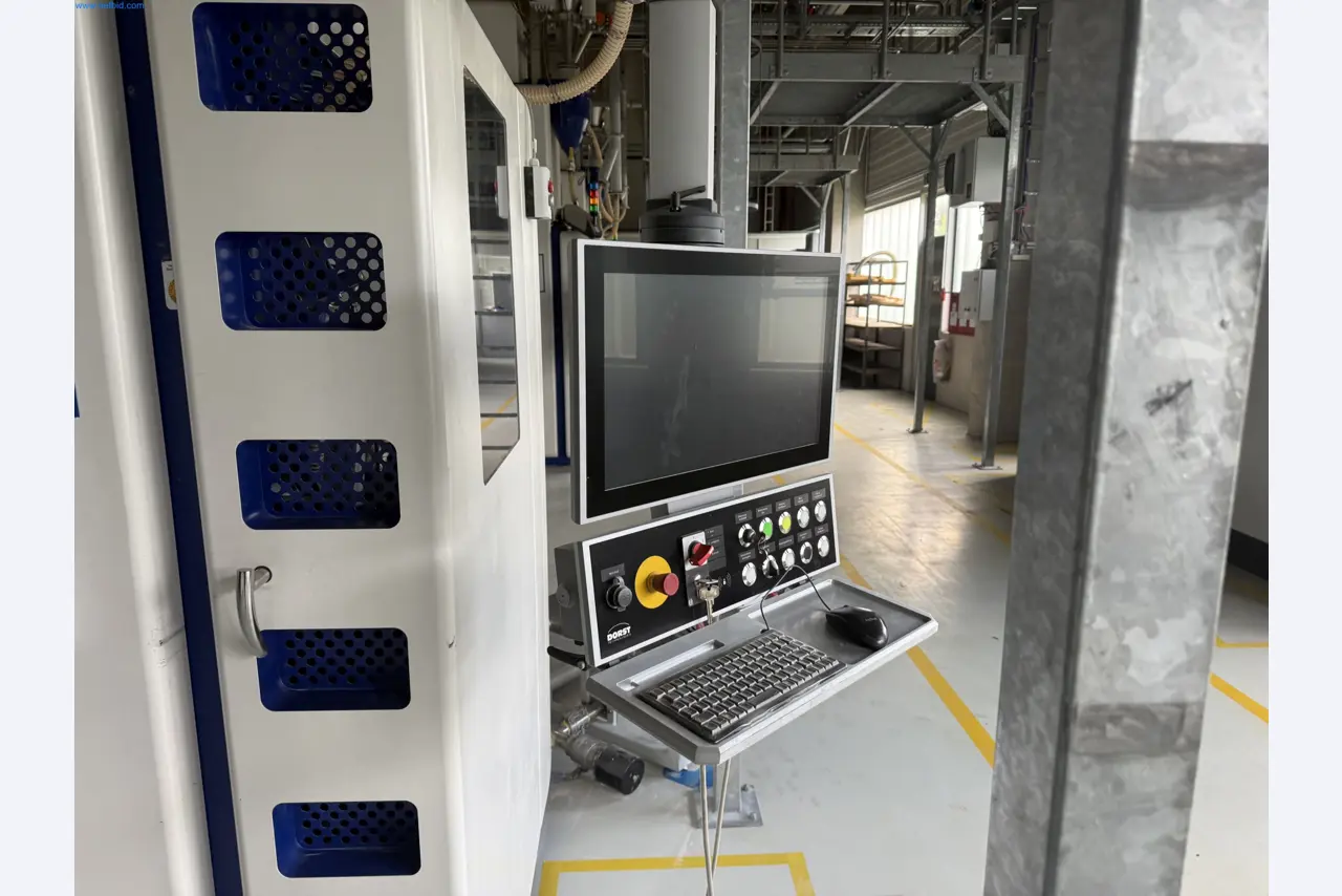 Hochmoderne Produktionsanlagen für technische Keramik und PTC-Heizelemente-15