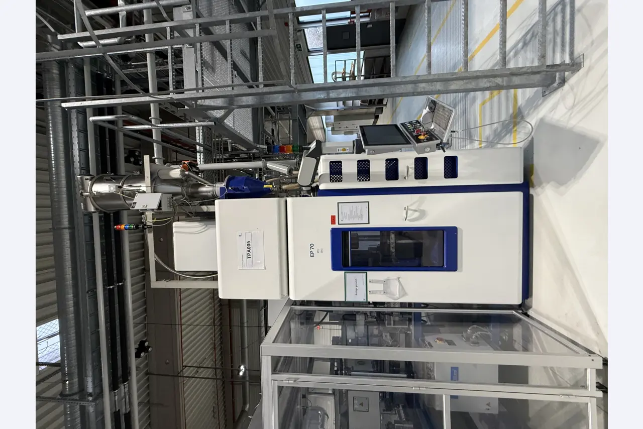 Hochmoderne Produktionsanlagen für technische Keramik und PTC-Heizelemente-10