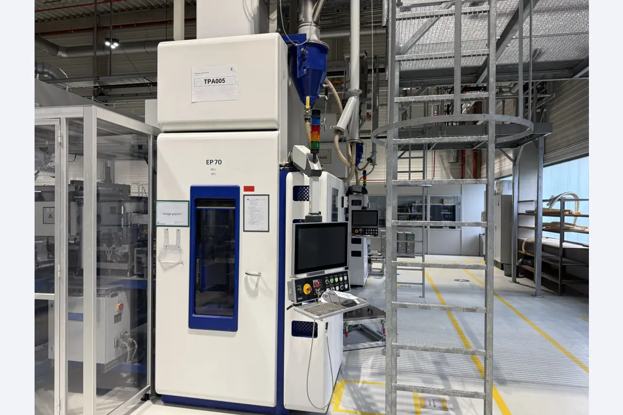 Hochmoderne Produktionsanlagen für technische Keramik und PTC-Heizelemente-11