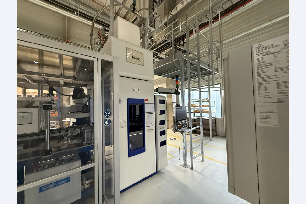 Hochmoderne Produktionsanlagen für technische Keramik und PTC-Heizelemente-13