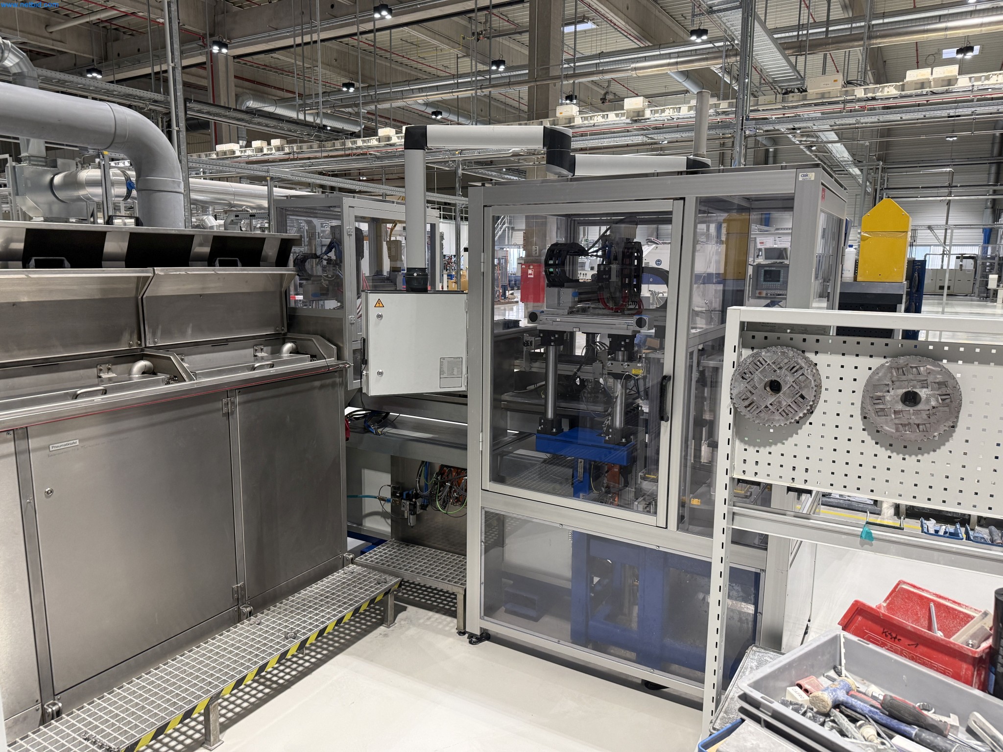 State-of-the-art production facilities for technical ceramics and PTC heating elements-1