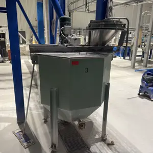 Mixing container (3)