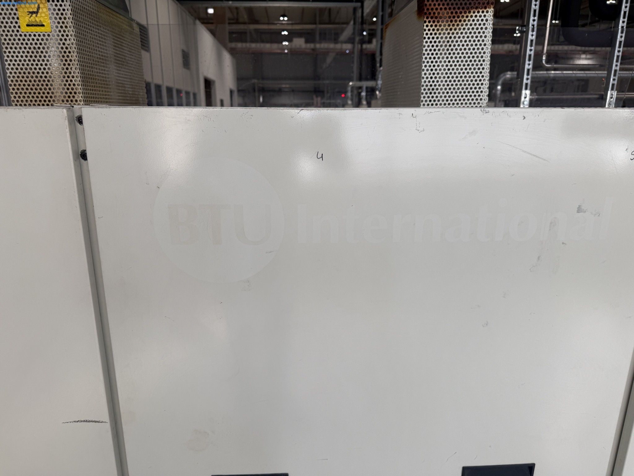 State-of-the-art production facilities for technical ceramics and PTC heating elements-12