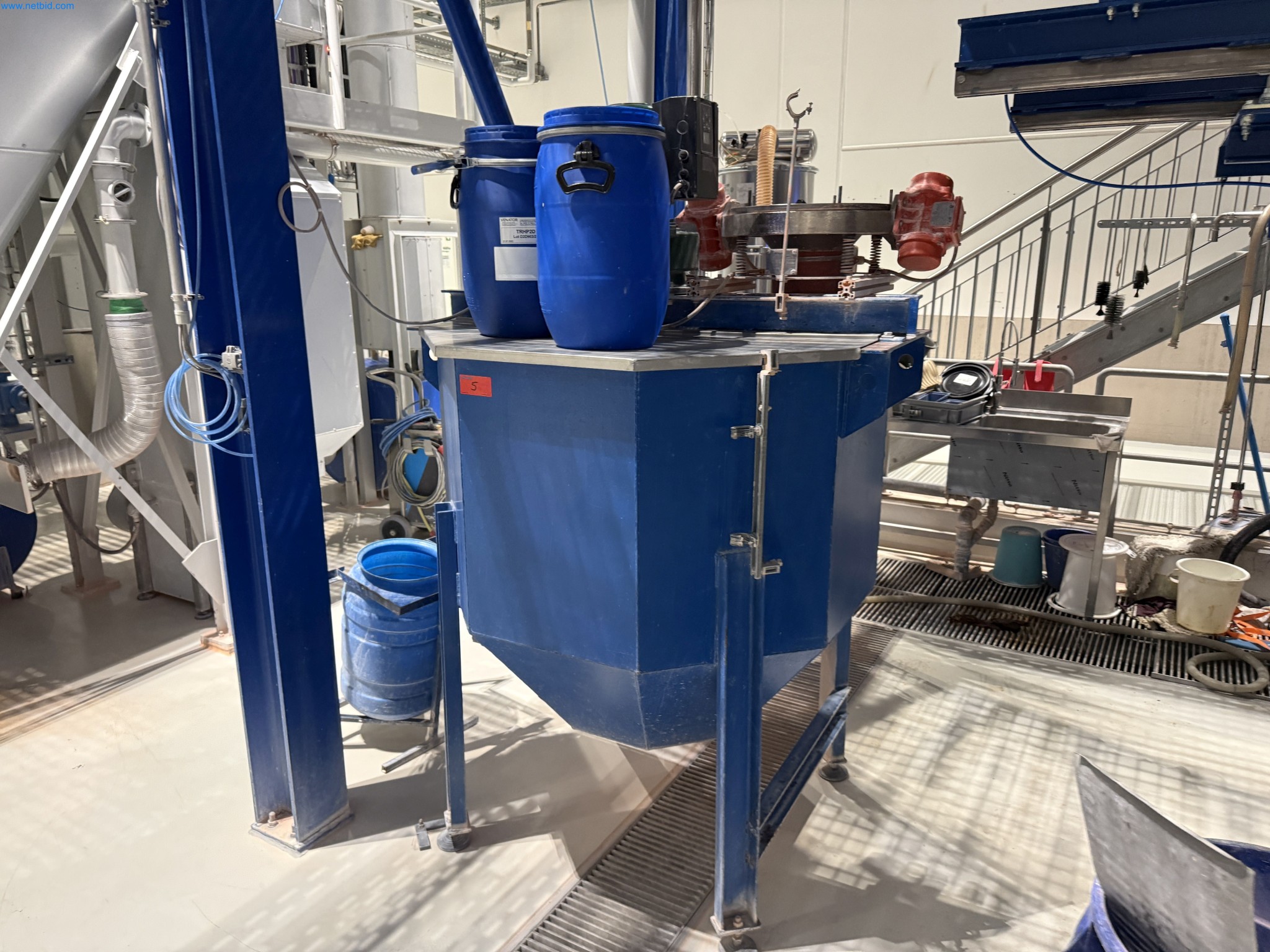State-of-the-art production facilities for technical ceramics and PTC heating elements-1