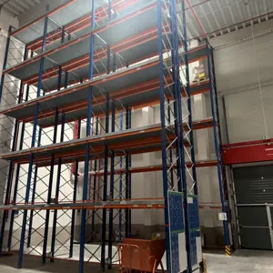 ca. 28 linear meter of pallet racking Horges