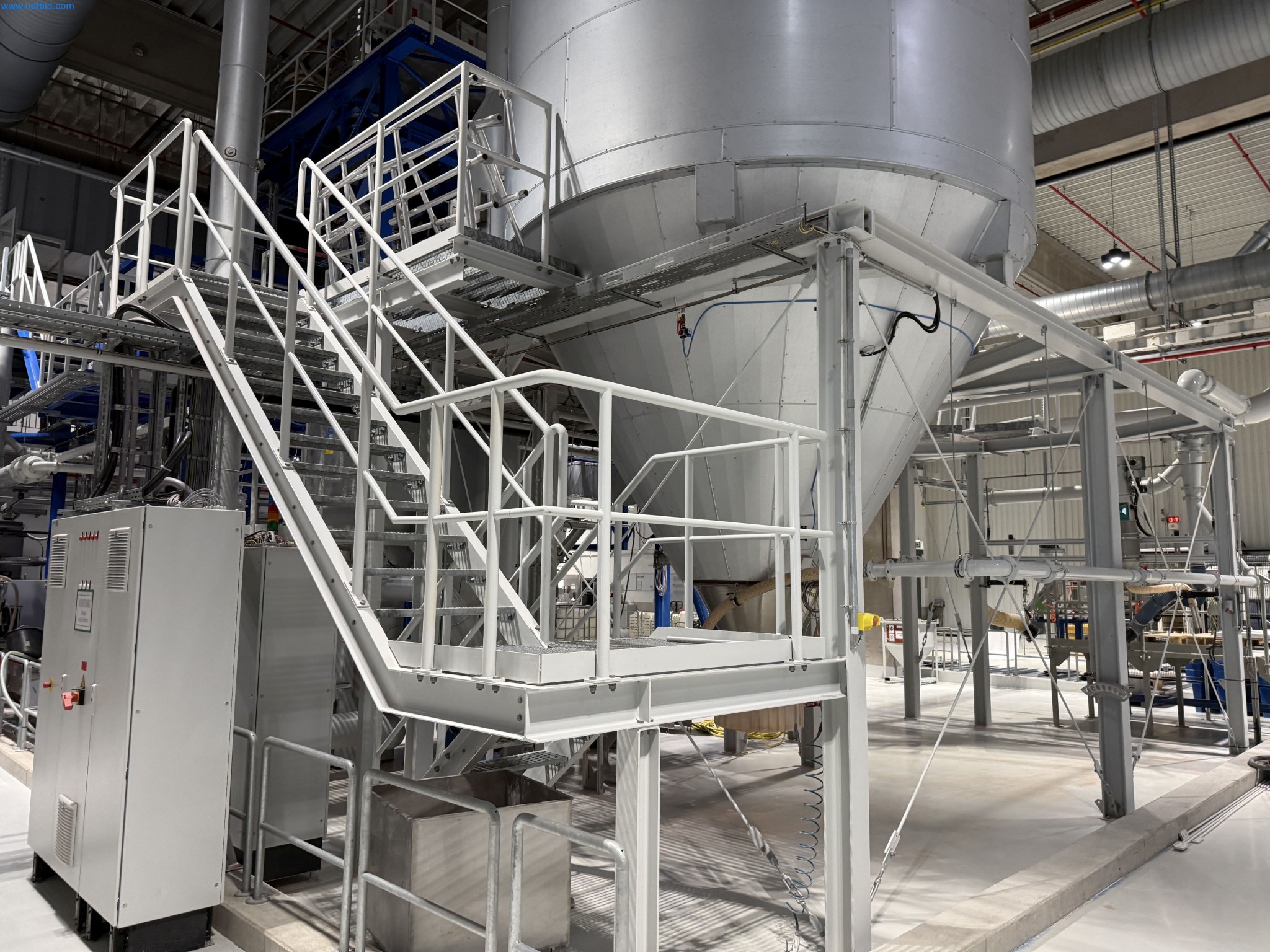 State-of-the-art production facilities for technical ceramics and PTC heating elements-5