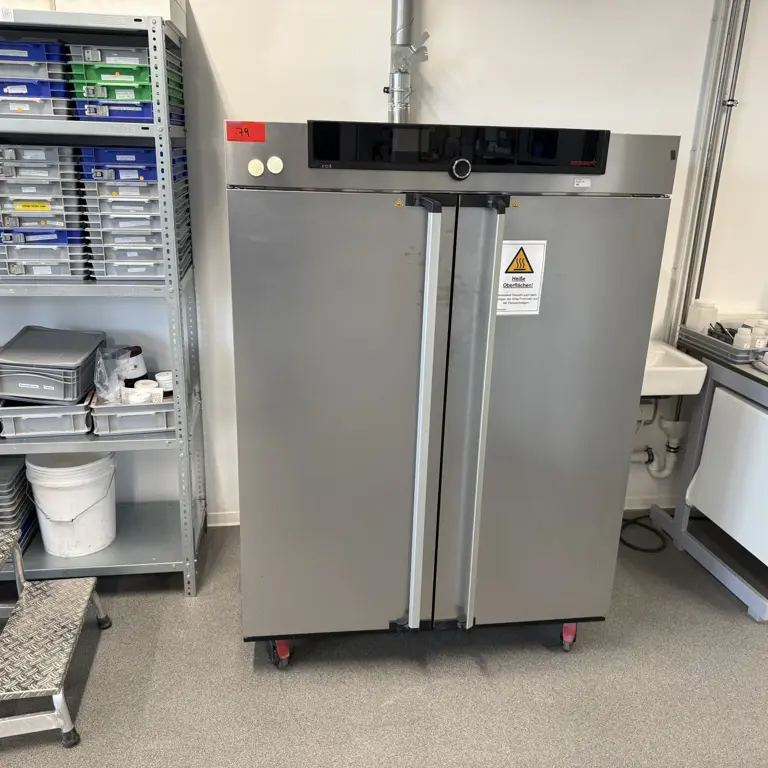 Warming Cabinet Memmert UF750