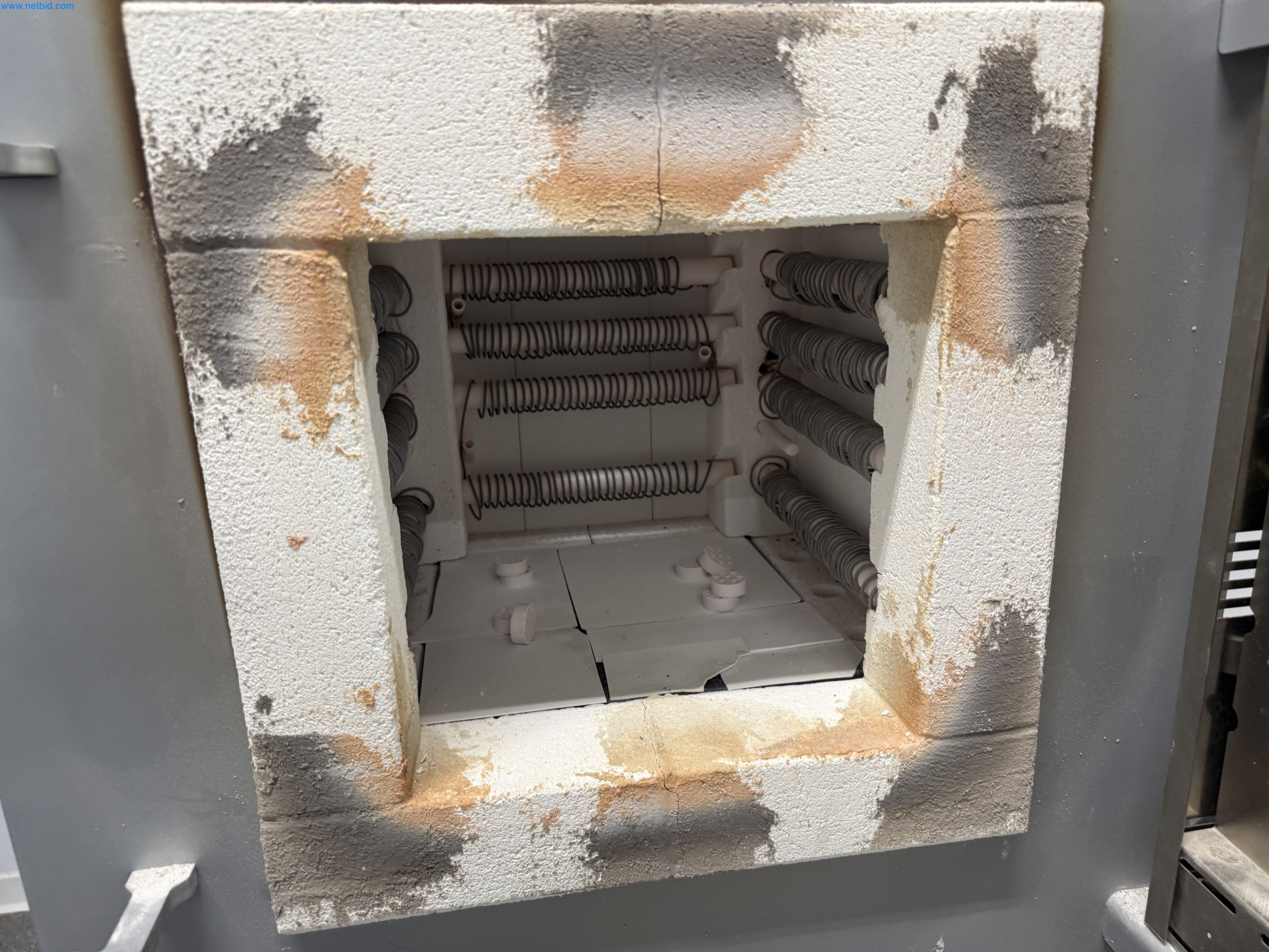 State-of-the-art production facilities for technical ceramics and PTC heating elements-5