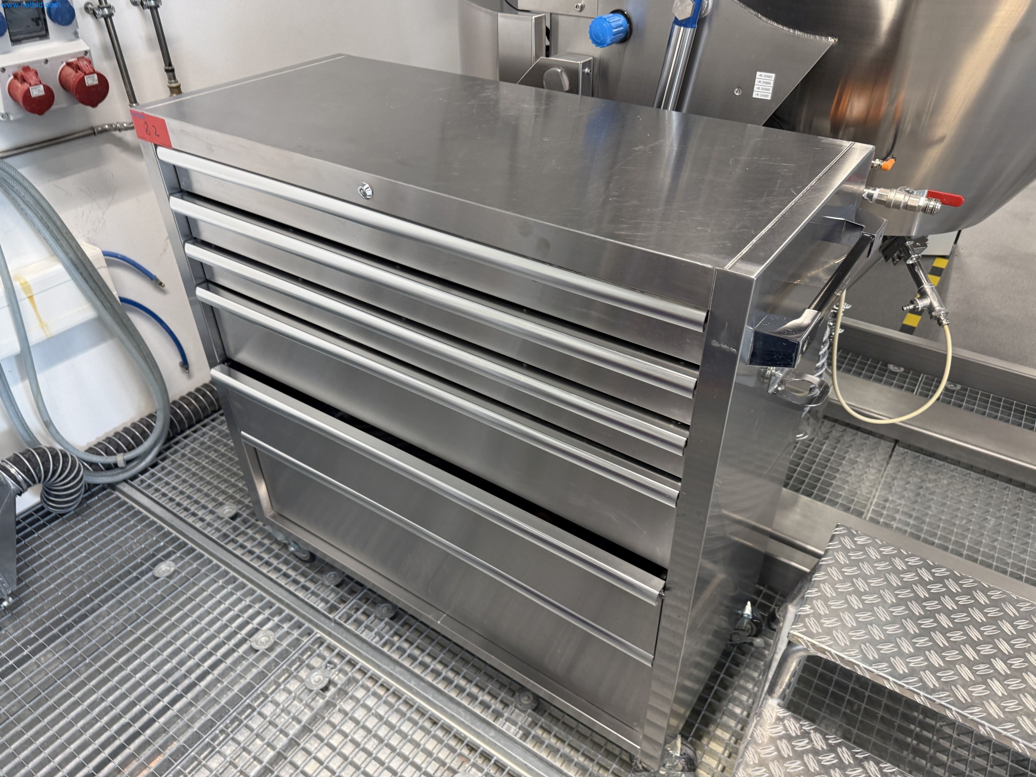 State-of-the-art production facilities for technical ceramics and PTC heating elements-4