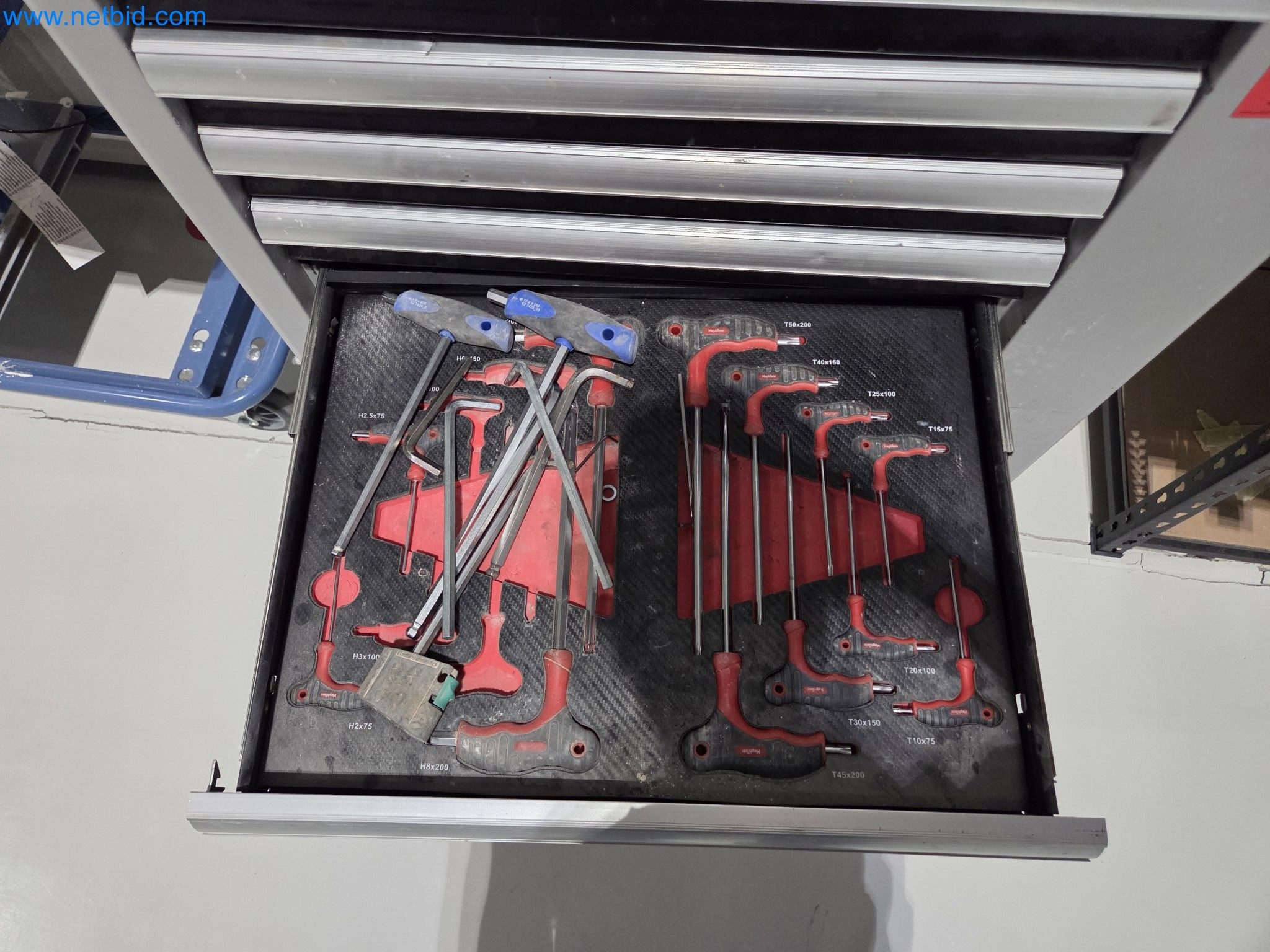Najnowocześniejsze linie produkcyjne do ceramiki technicznej i elementów grzejnych PTC-6