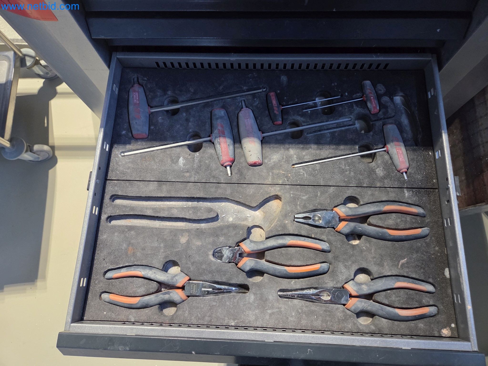 State-of-the-art production facilities for technical ceramics and PTC heating elements-4