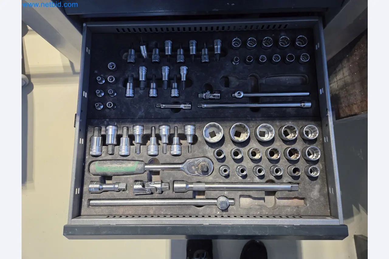 State-of-the-art production facilities for technical ceramics and PTC heating elements-6
