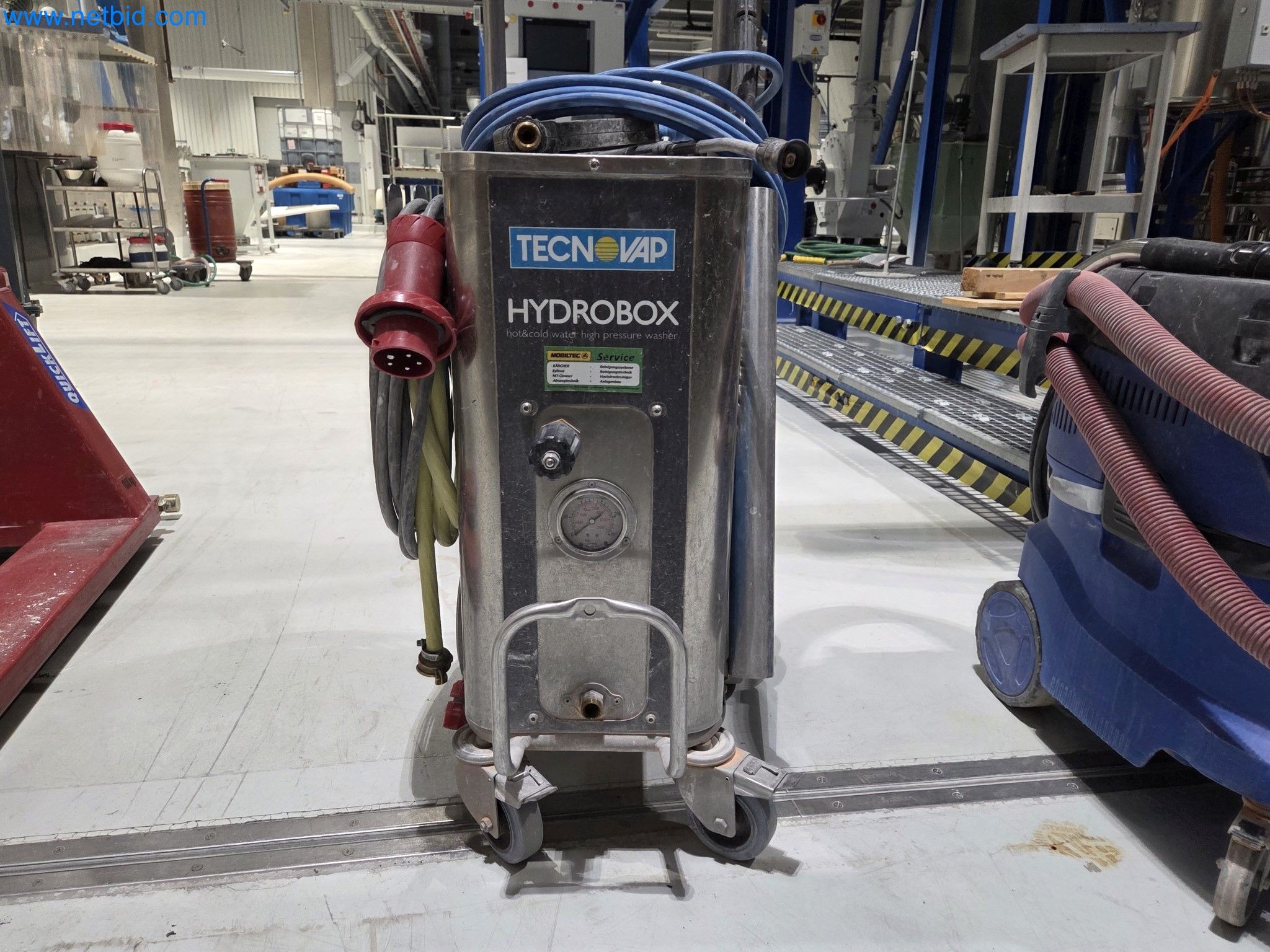 State-of-the-art production facilities for technical ceramics and PTC heating elements-3