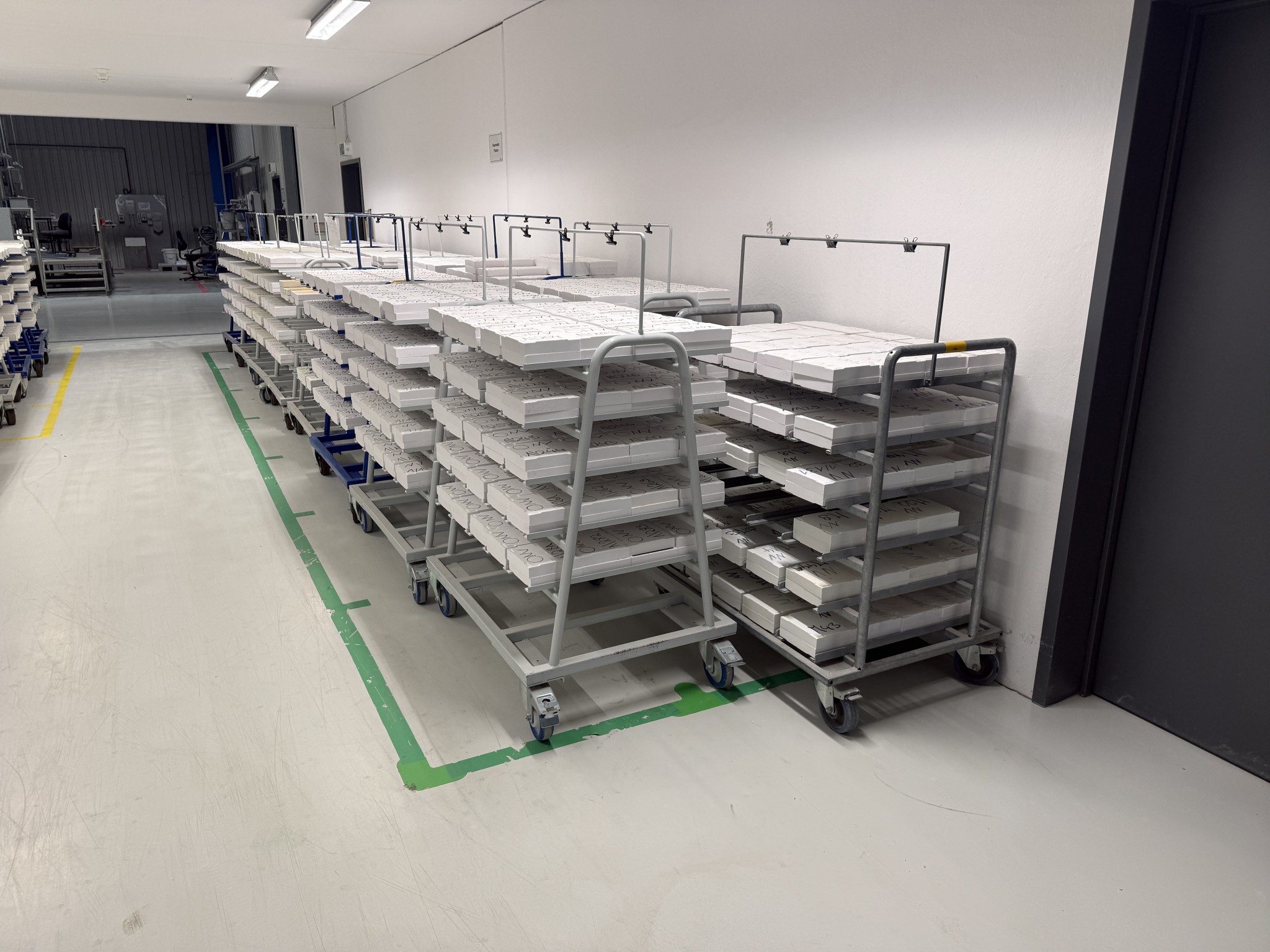 Špičková výrobní zařízení pro technickou keramiku a PTC topné prvky-3