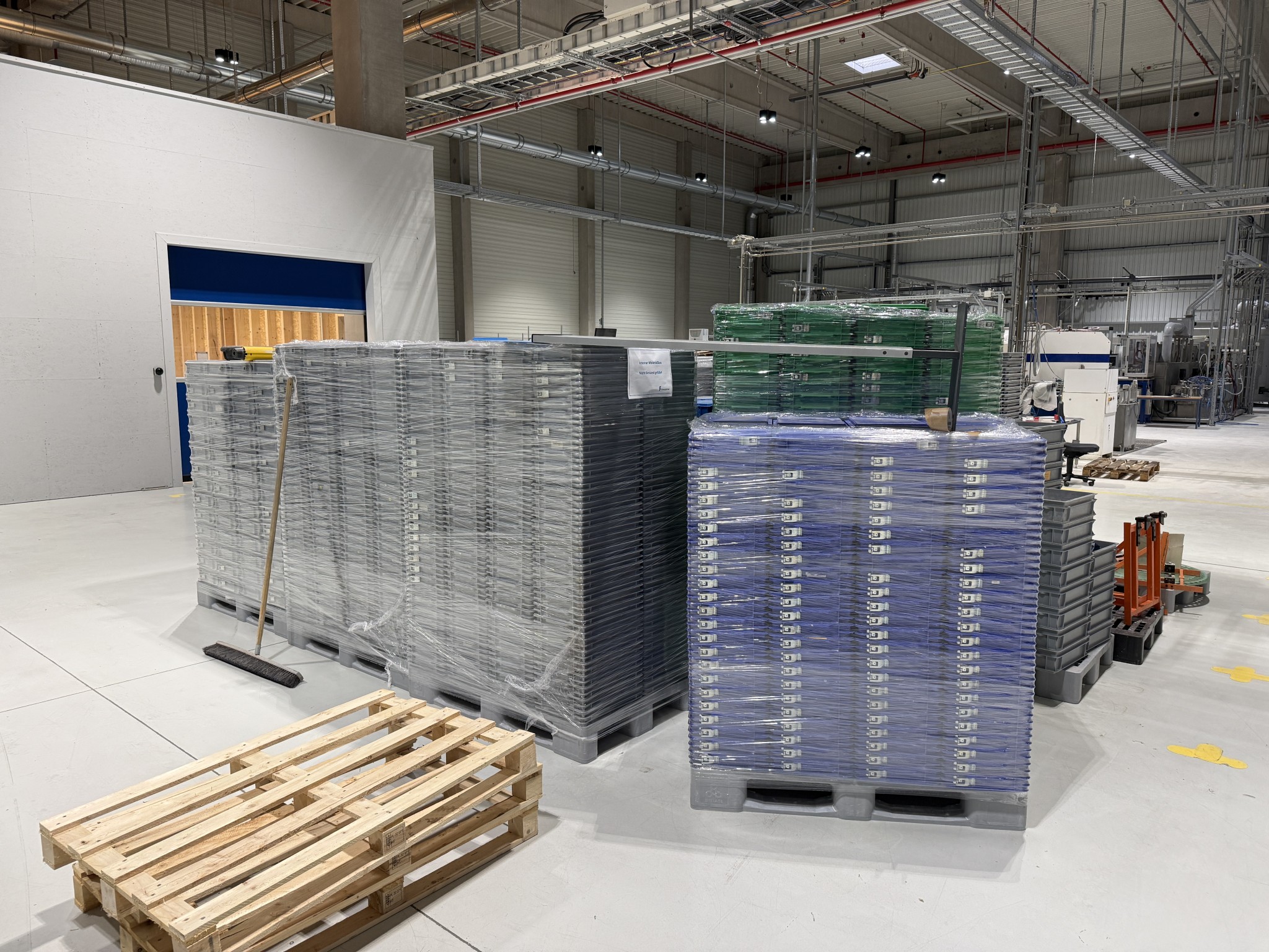 Špičková výrobní zařízení pro technickou keramiku a PTC topné prvky-1