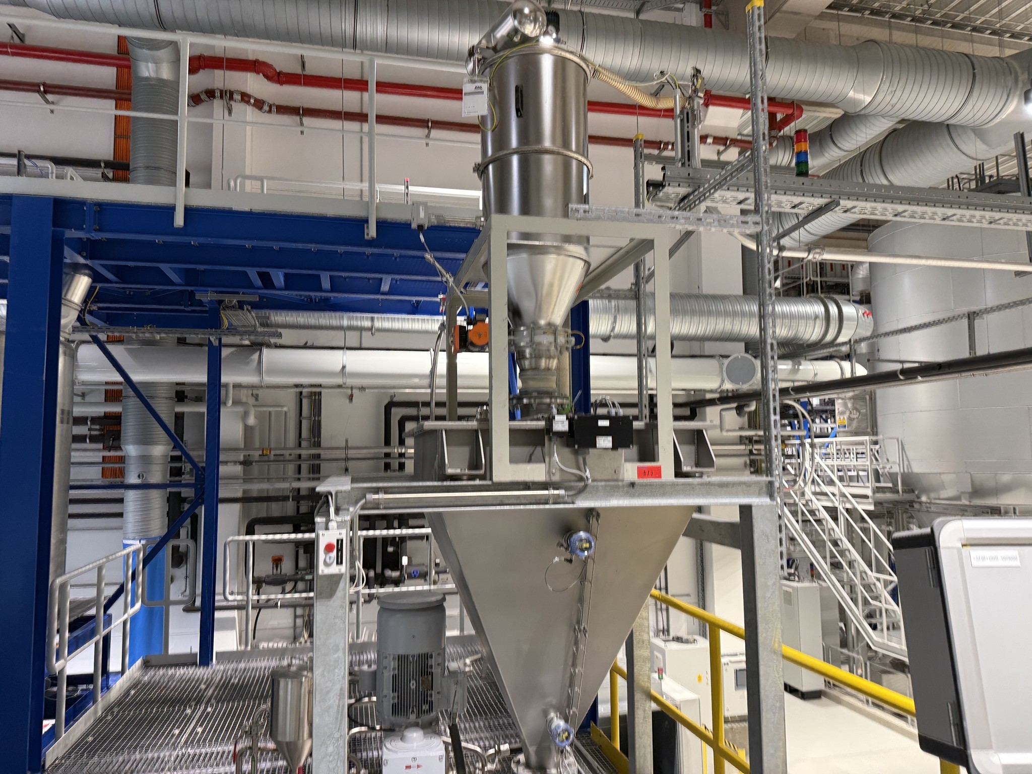 Najnowocześniejsze linie produkcyjne do ceramiki technicznej i elementów grzejnych PTC-12